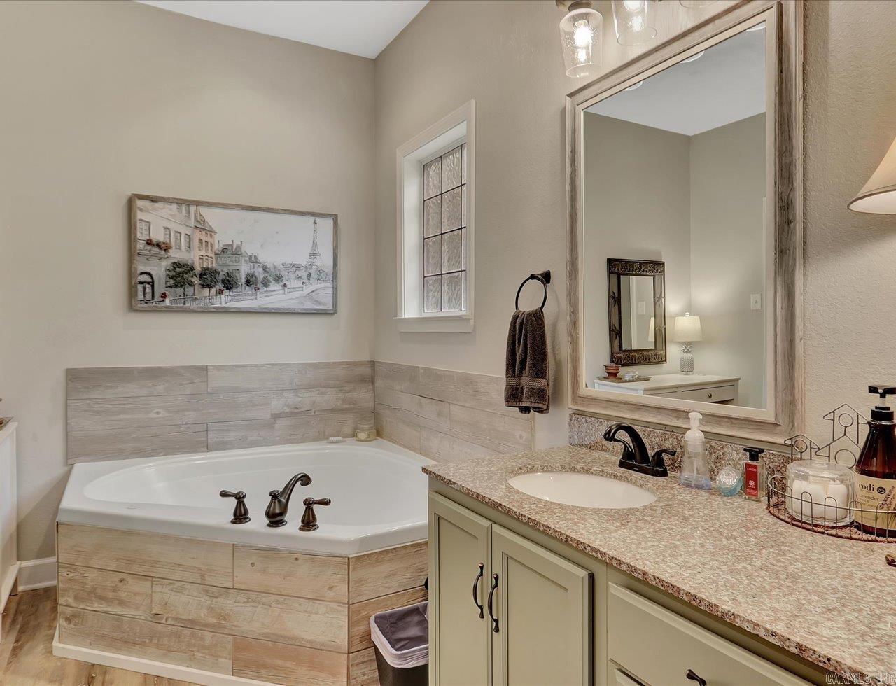 DIAMONDHEAD - Residential