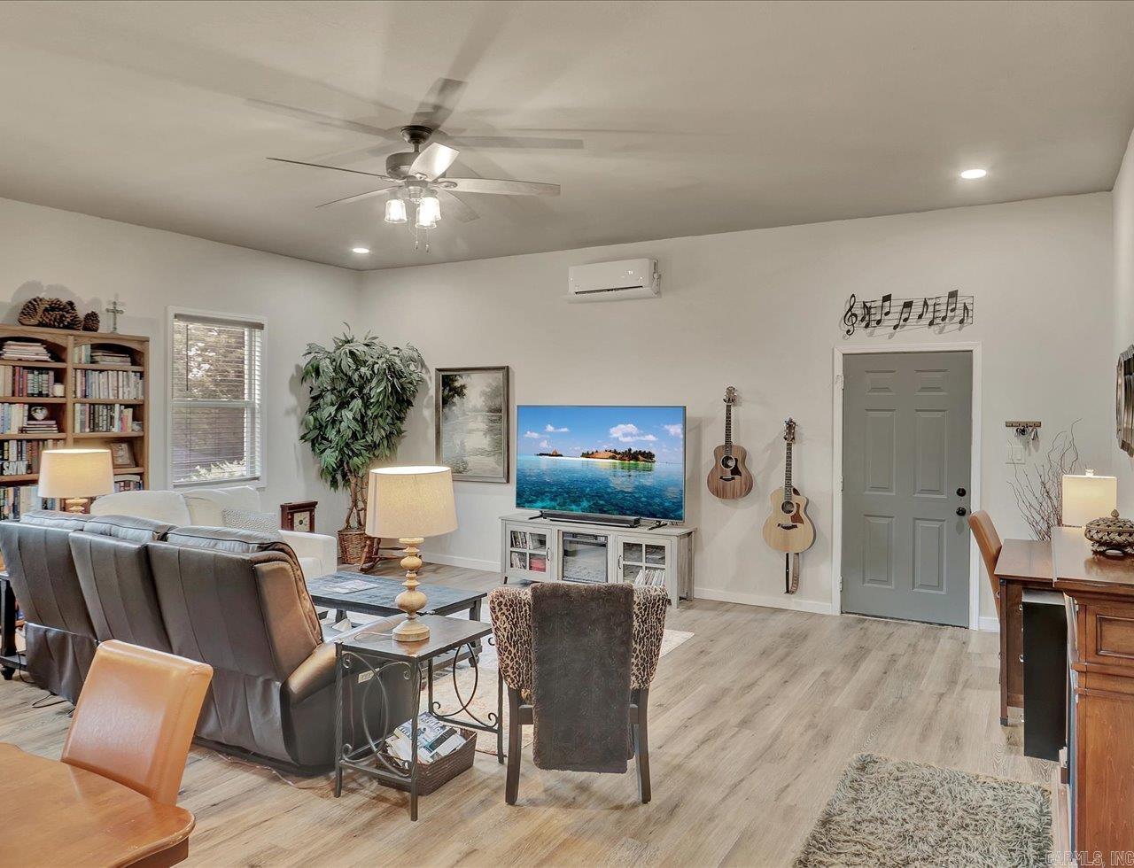 DIAMONDHEAD - Residential