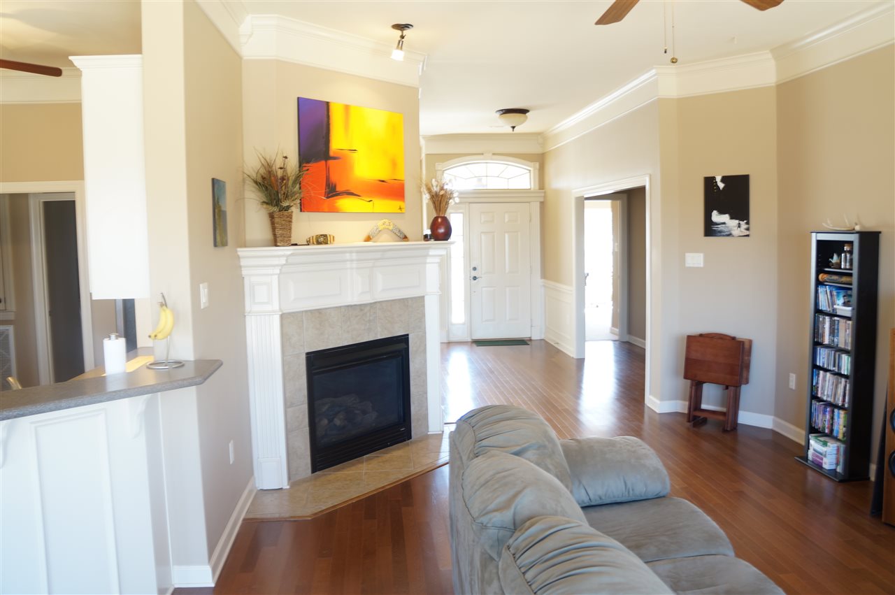 COUNTRY CLUB OF ARK THE - Residential