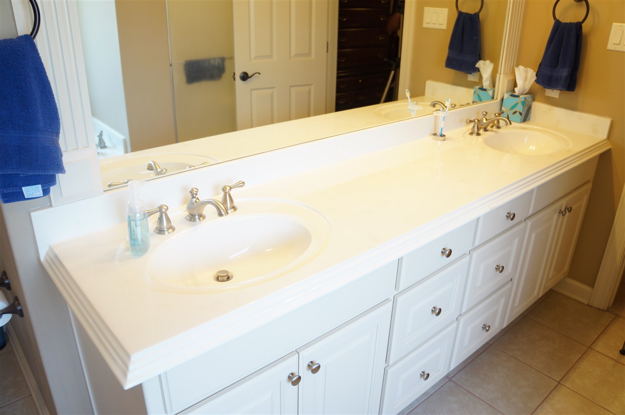 COUNTRY CLUB OF ARK THE - Residential