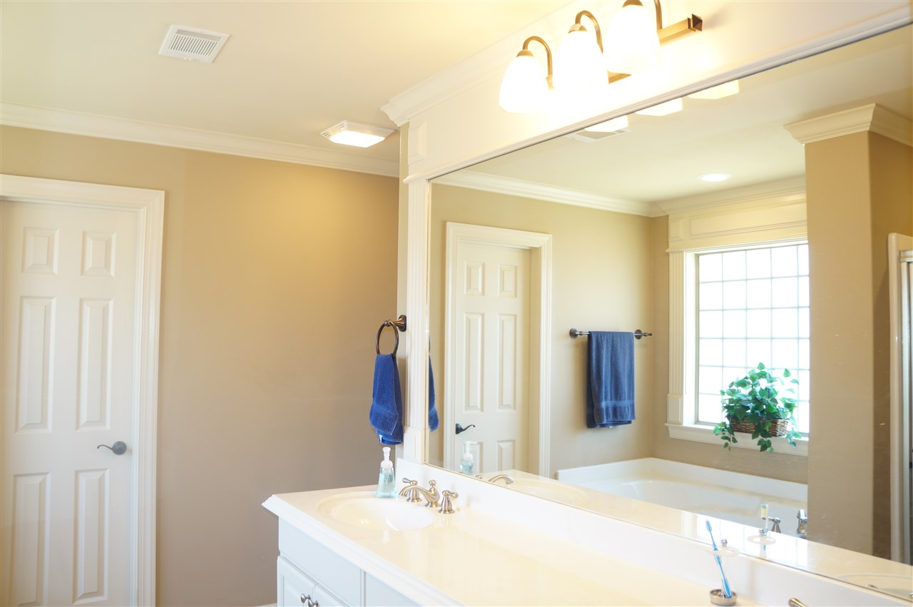 COUNTRY CLUB OF ARK THE - Residential