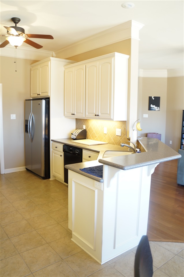 COUNTRY CLUB OF ARK THE - Residential