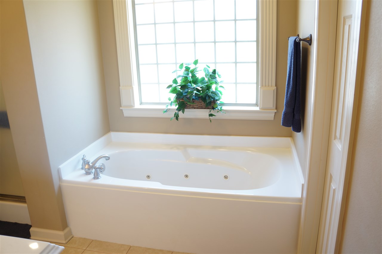 COUNTRY CLUB OF ARK THE - Residential