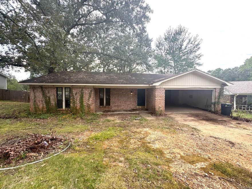 ATTENTION ALL INVESTORS! INVESTMENT OPPORTUNITY! Prime location in Bryant! 3 bedrooms 2 baths in a cul-de-sac in a great location in Bryant. Cash or in-house bank financing only based on the condition. Agents - please see agent remarks.