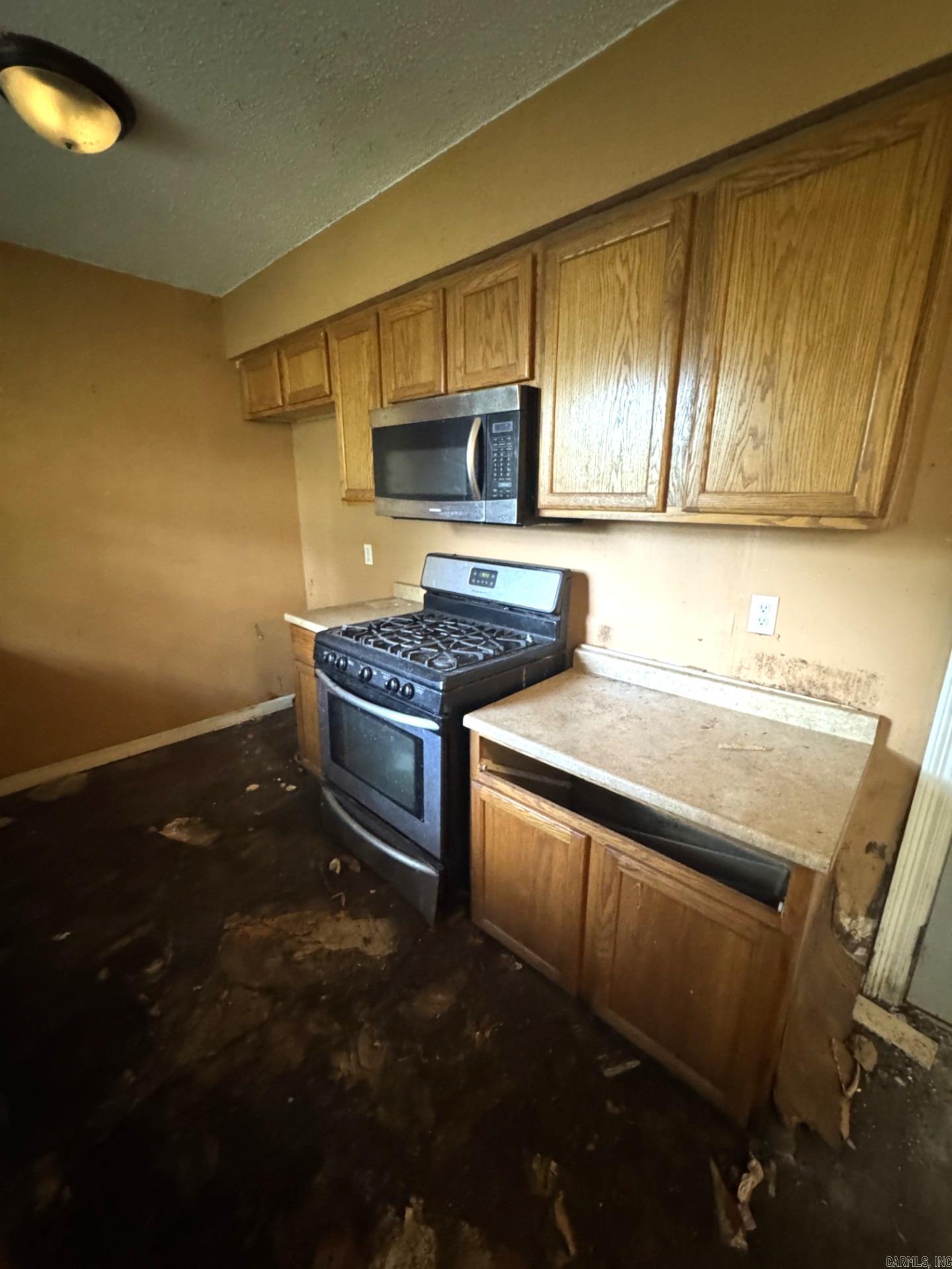 SPRINGHILL MANOR - Residential