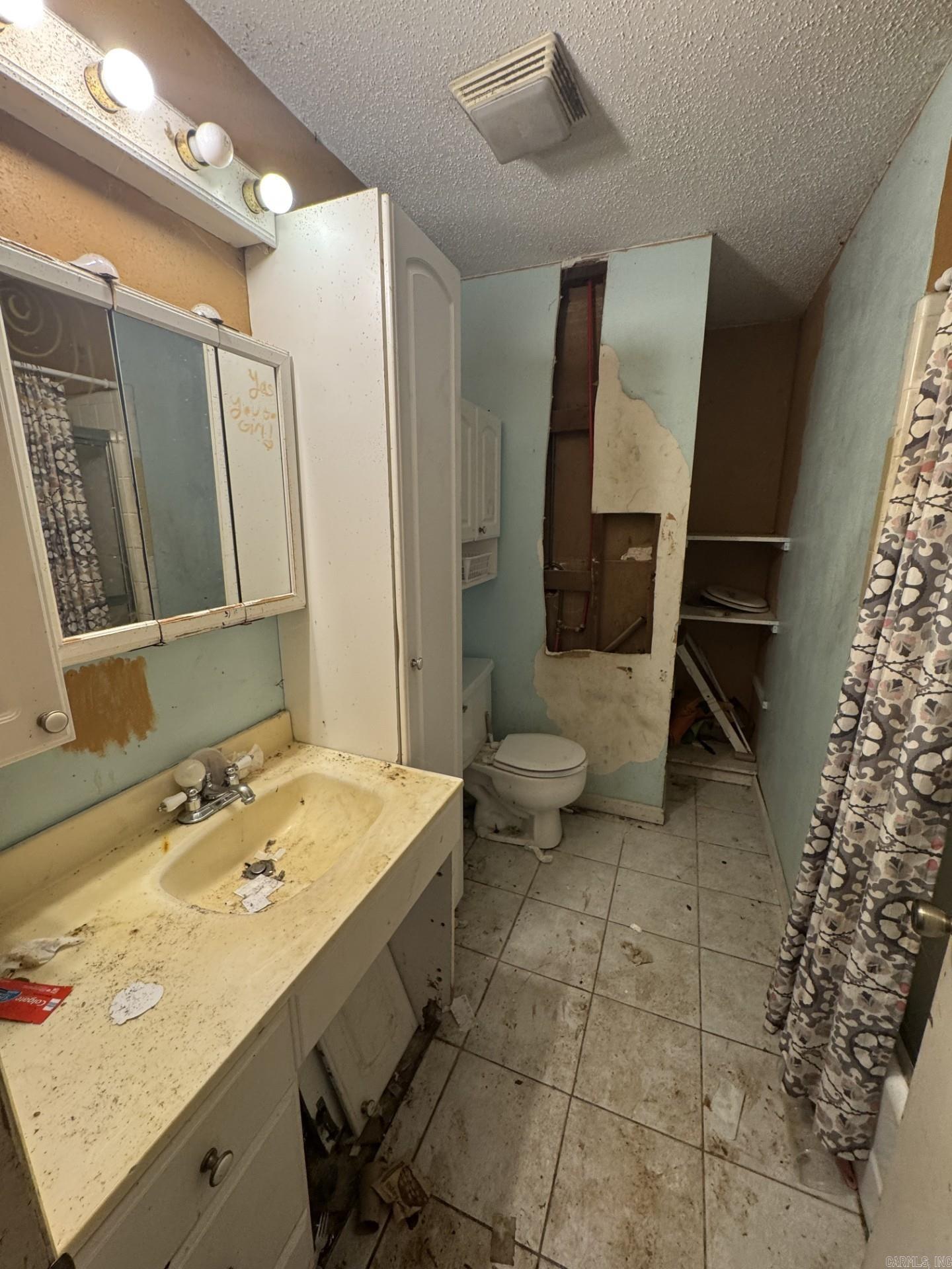 SPRINGHILL MANOR - Residential