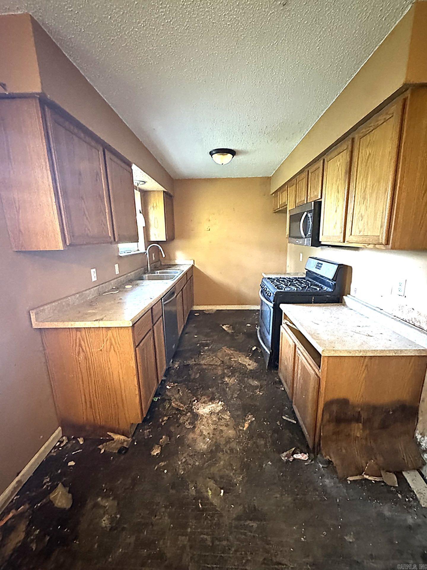 SPRINGHILL MANOR - Residential