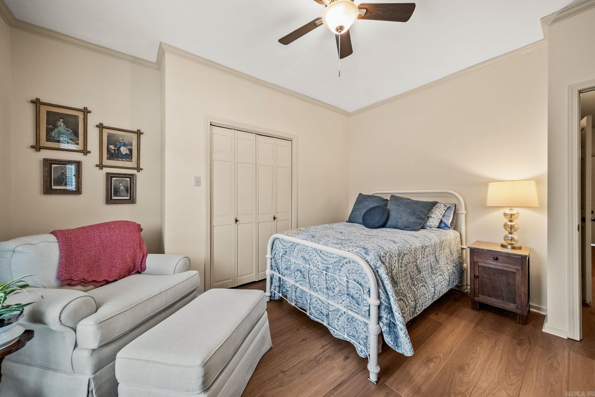 OAK HILL - Residential