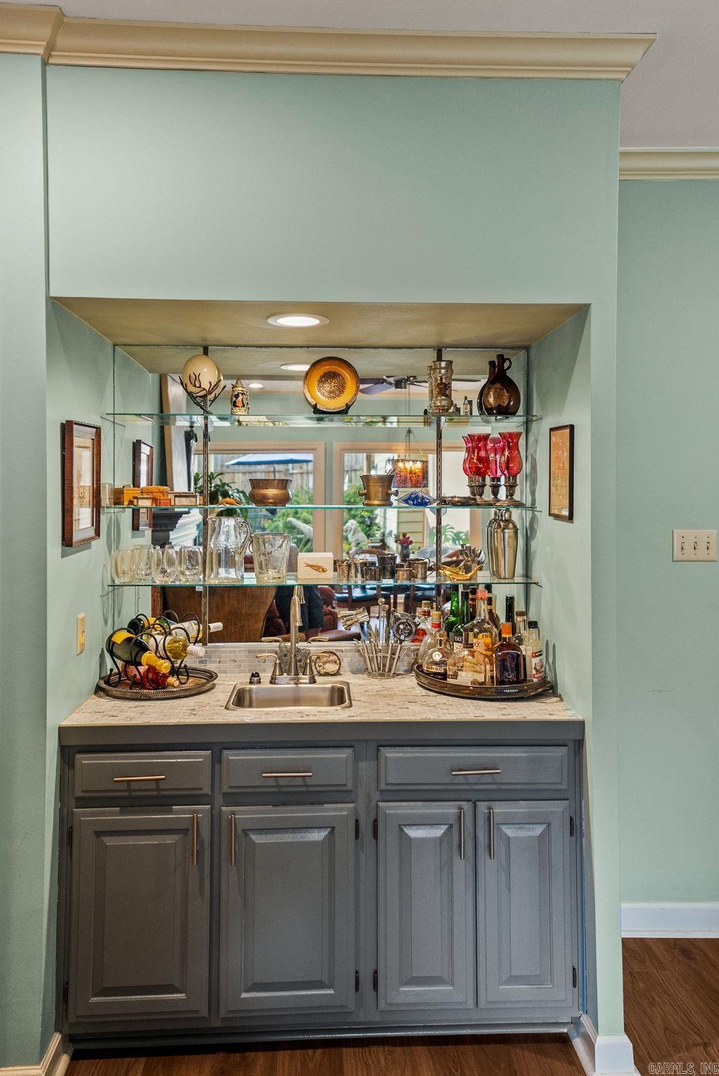 OAK HILL - Residential