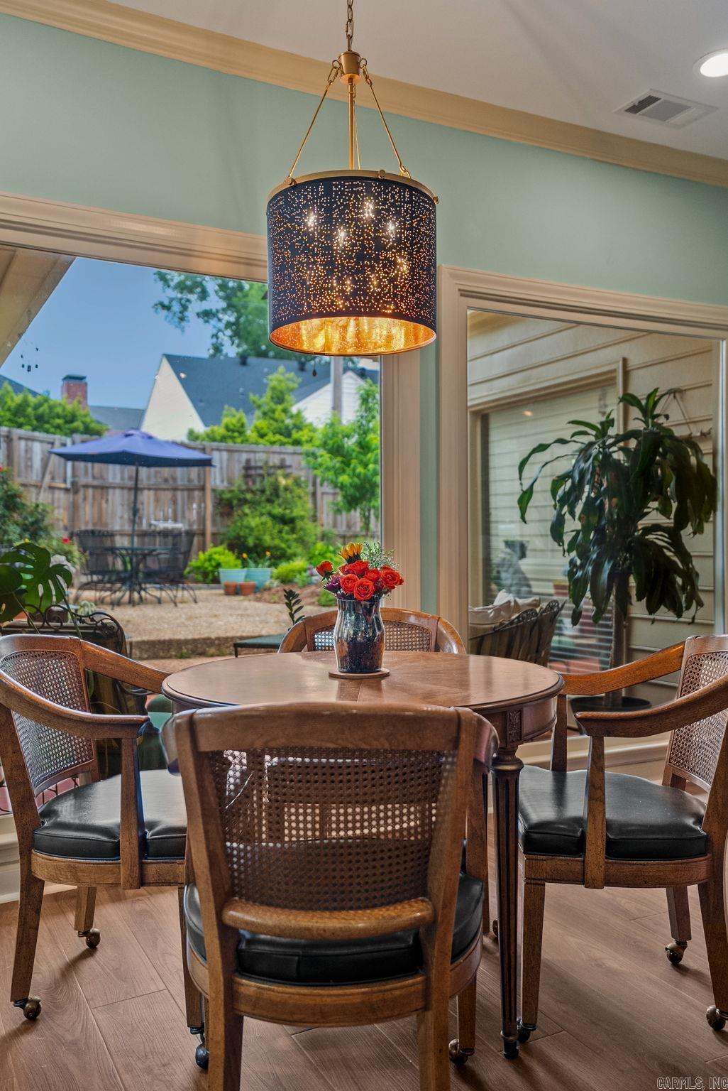 OAK HILL - Residential
