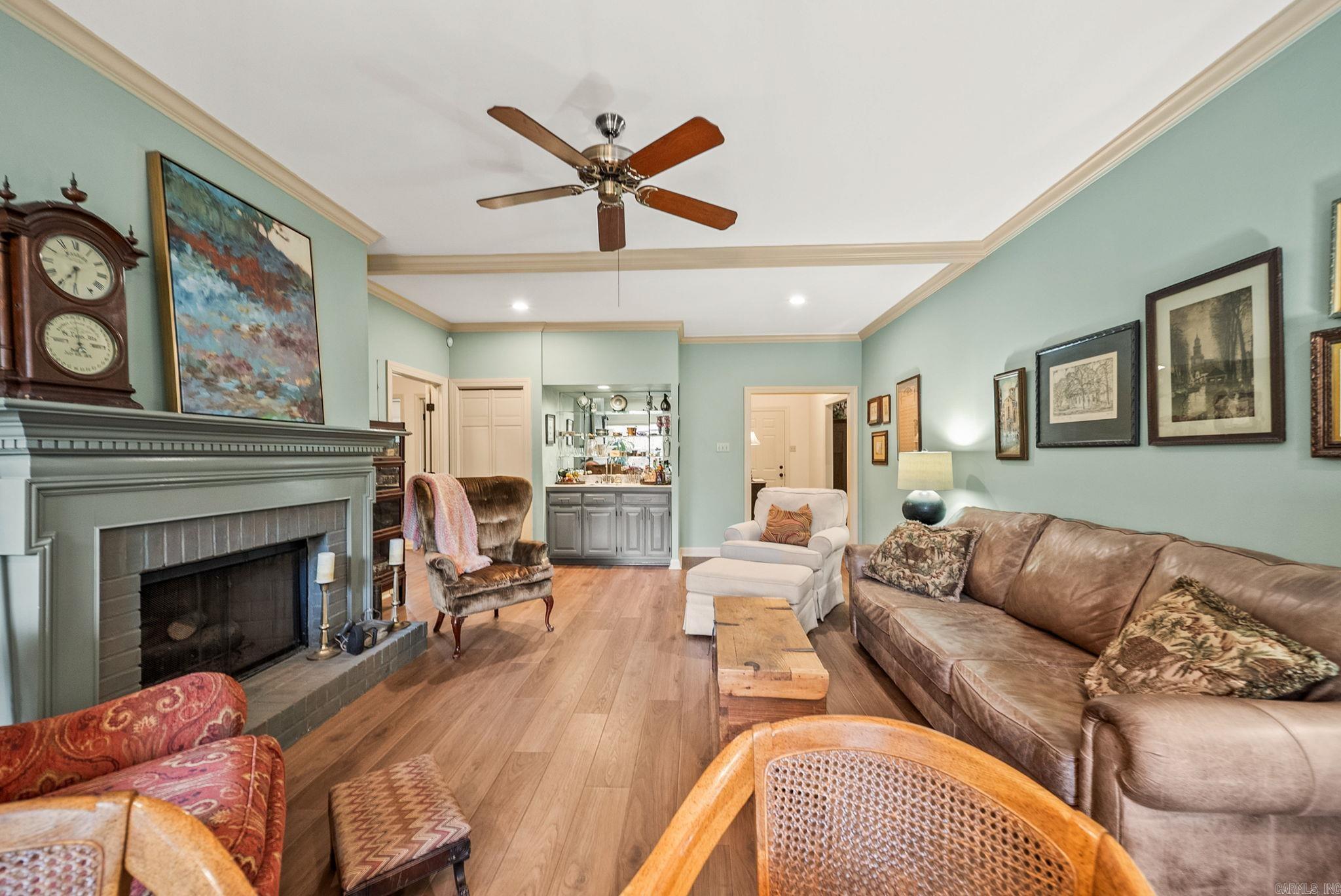 OAK HILL - Residential