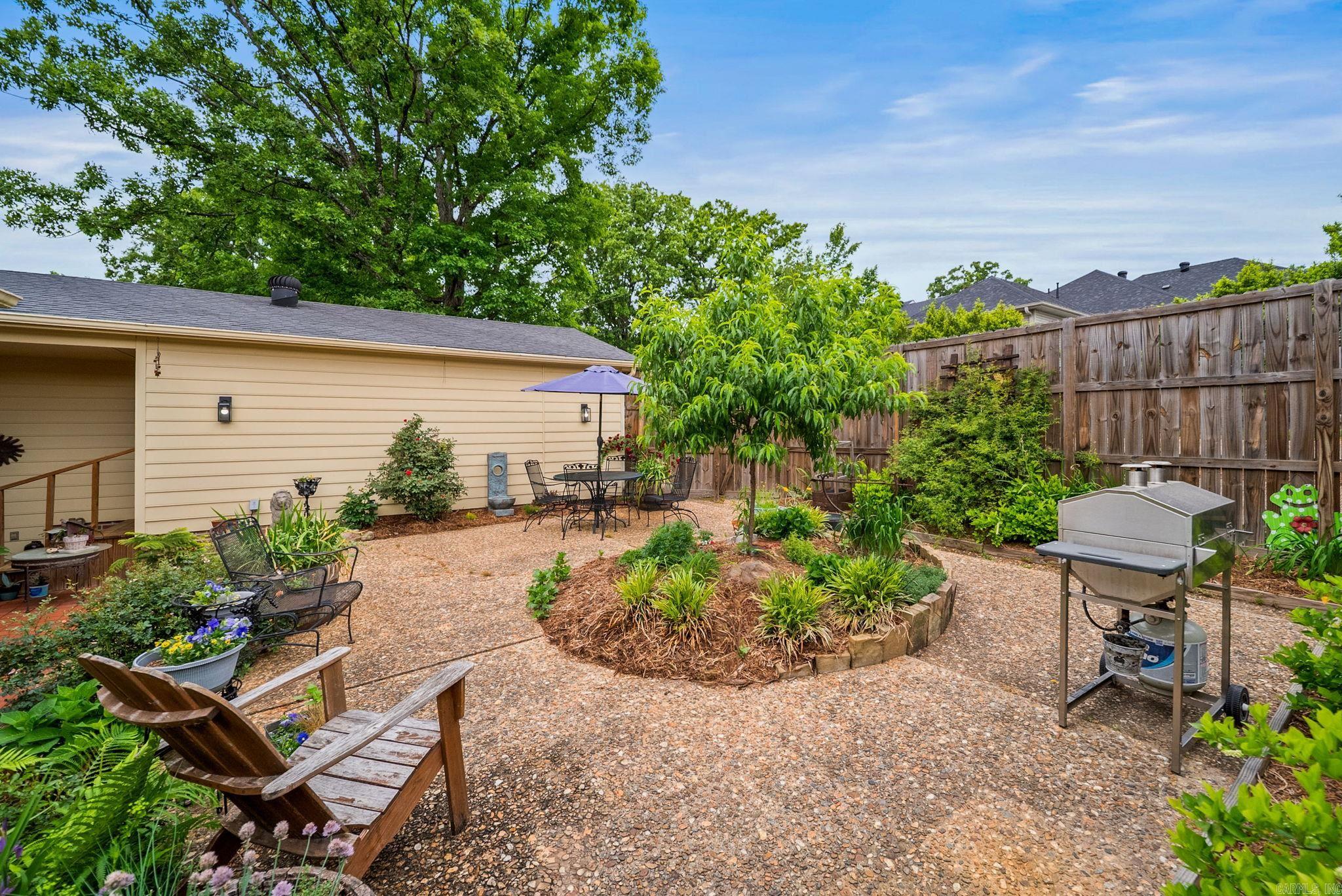 OAK HILL - Residential