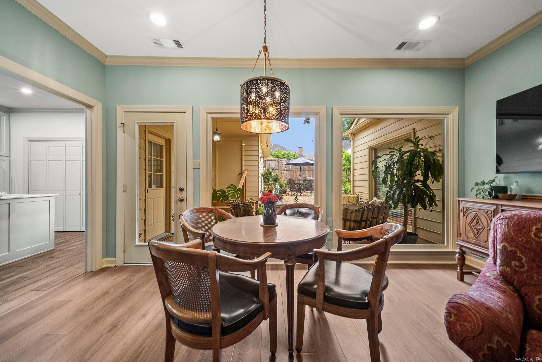 OAK HILL - Residential