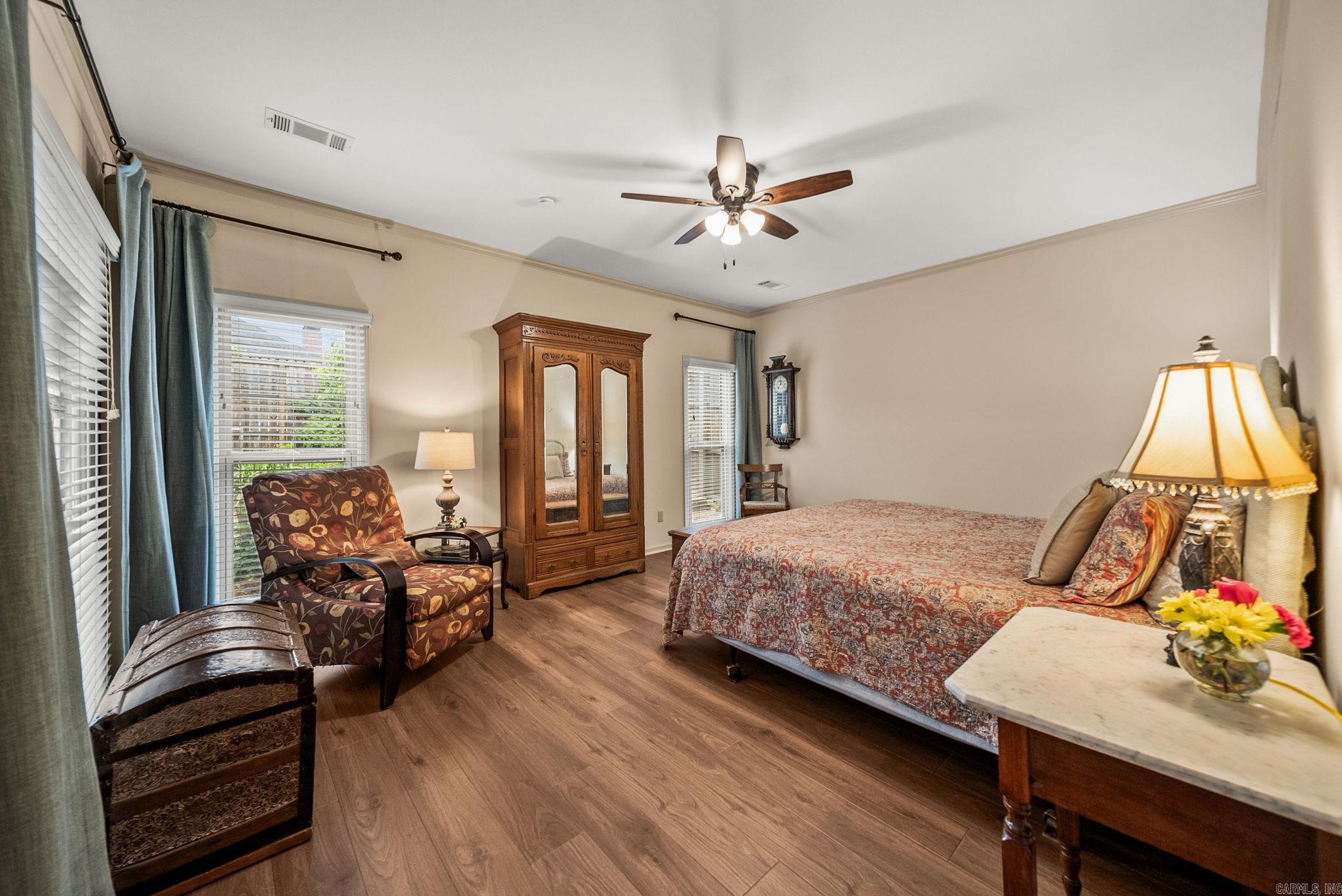 OAK HILL - Residential