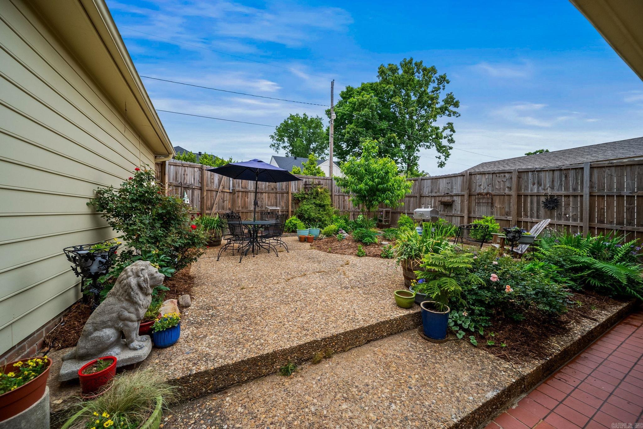 OAK HILL - Residential