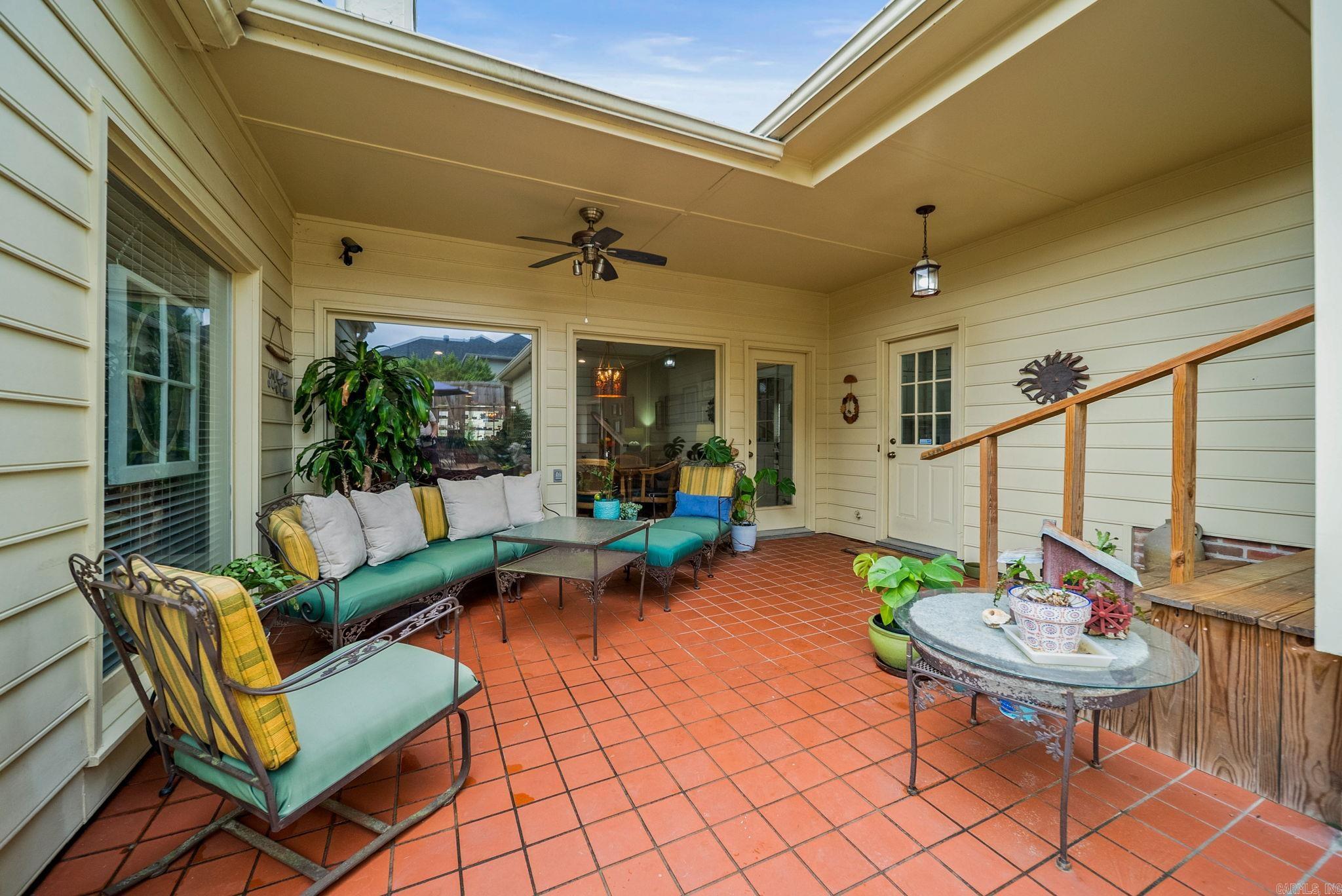 OAK HILL - Residential