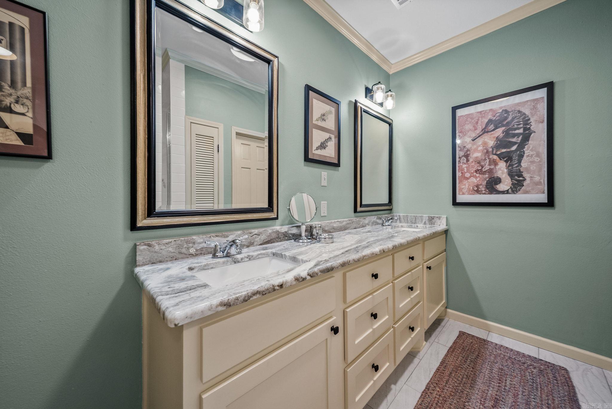 OAK HILL - Residential