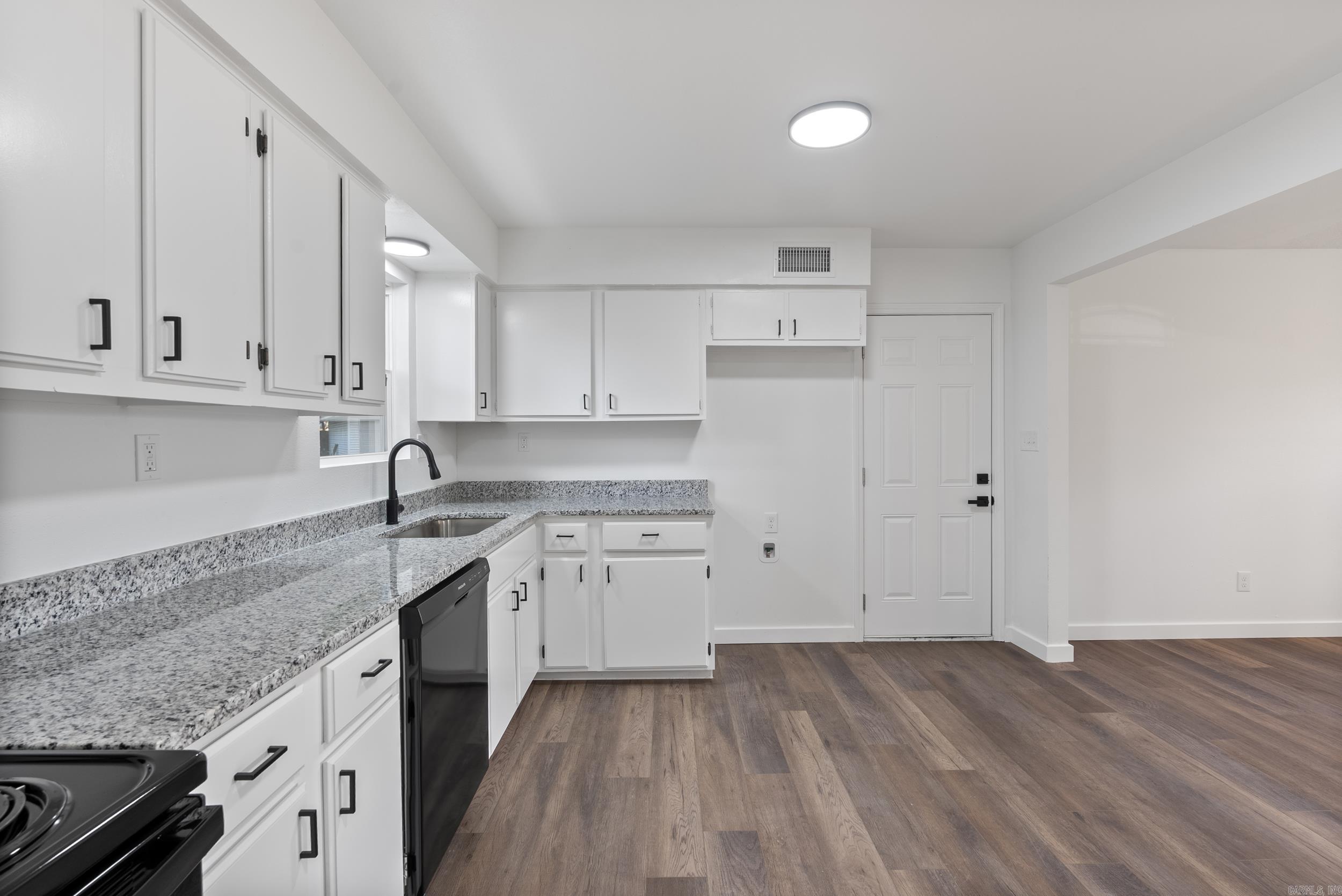 Holiday Terrace - Residential