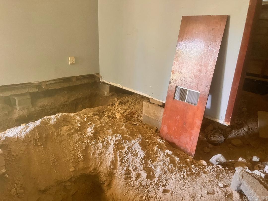 FORREST HILLS - Residential