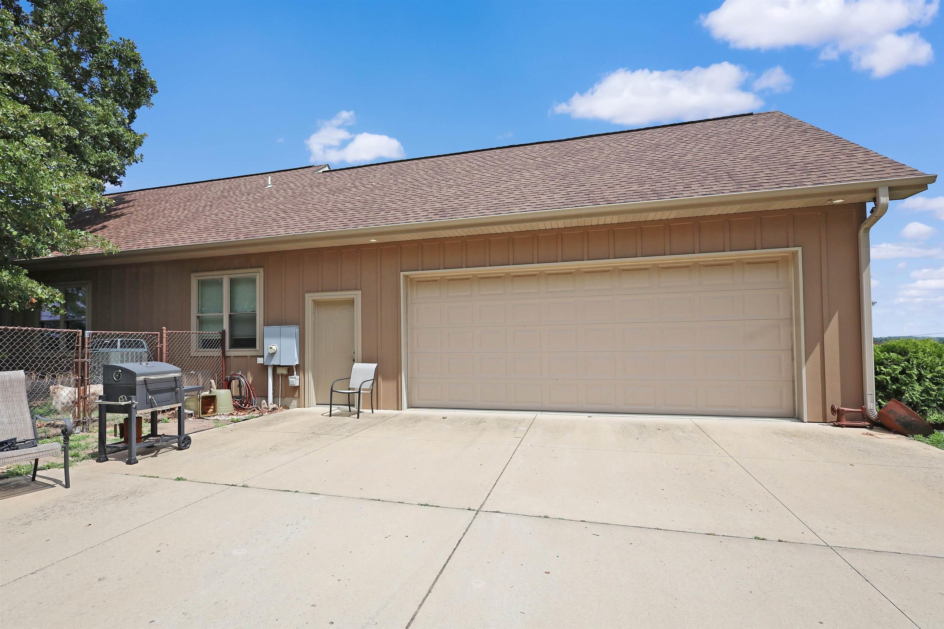 Not in Subdivision - Residential Income