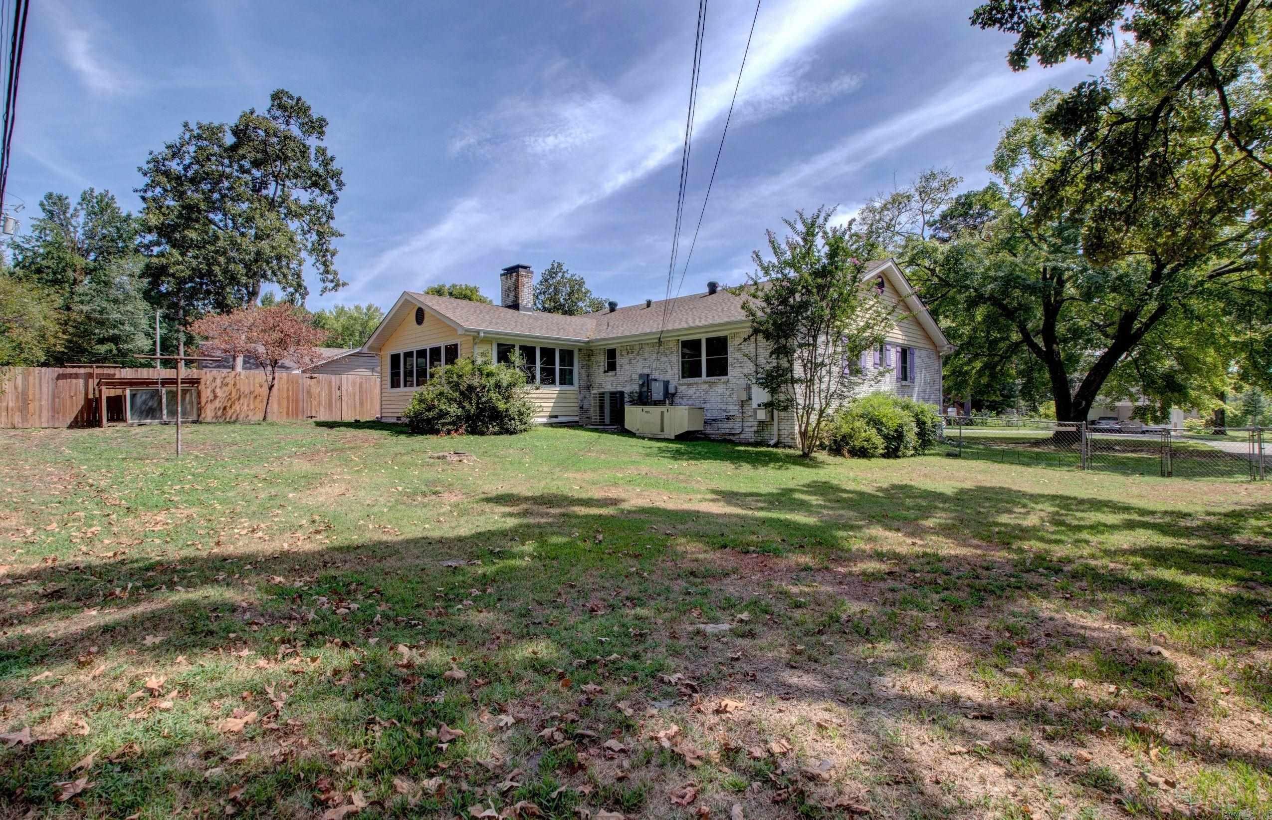 Leawood Meeks Manor - Residential