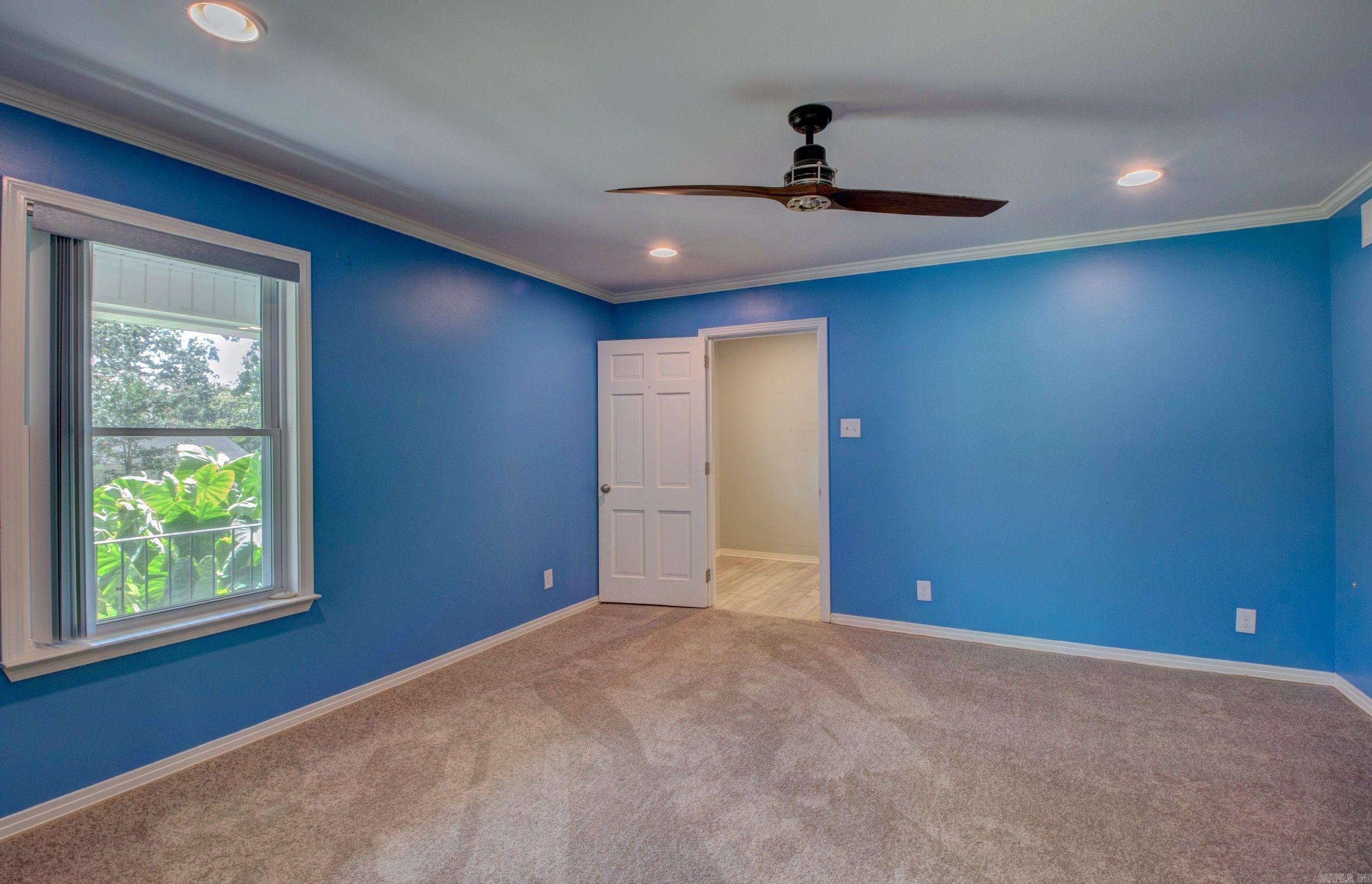Leawood Meeks Manor - Residential