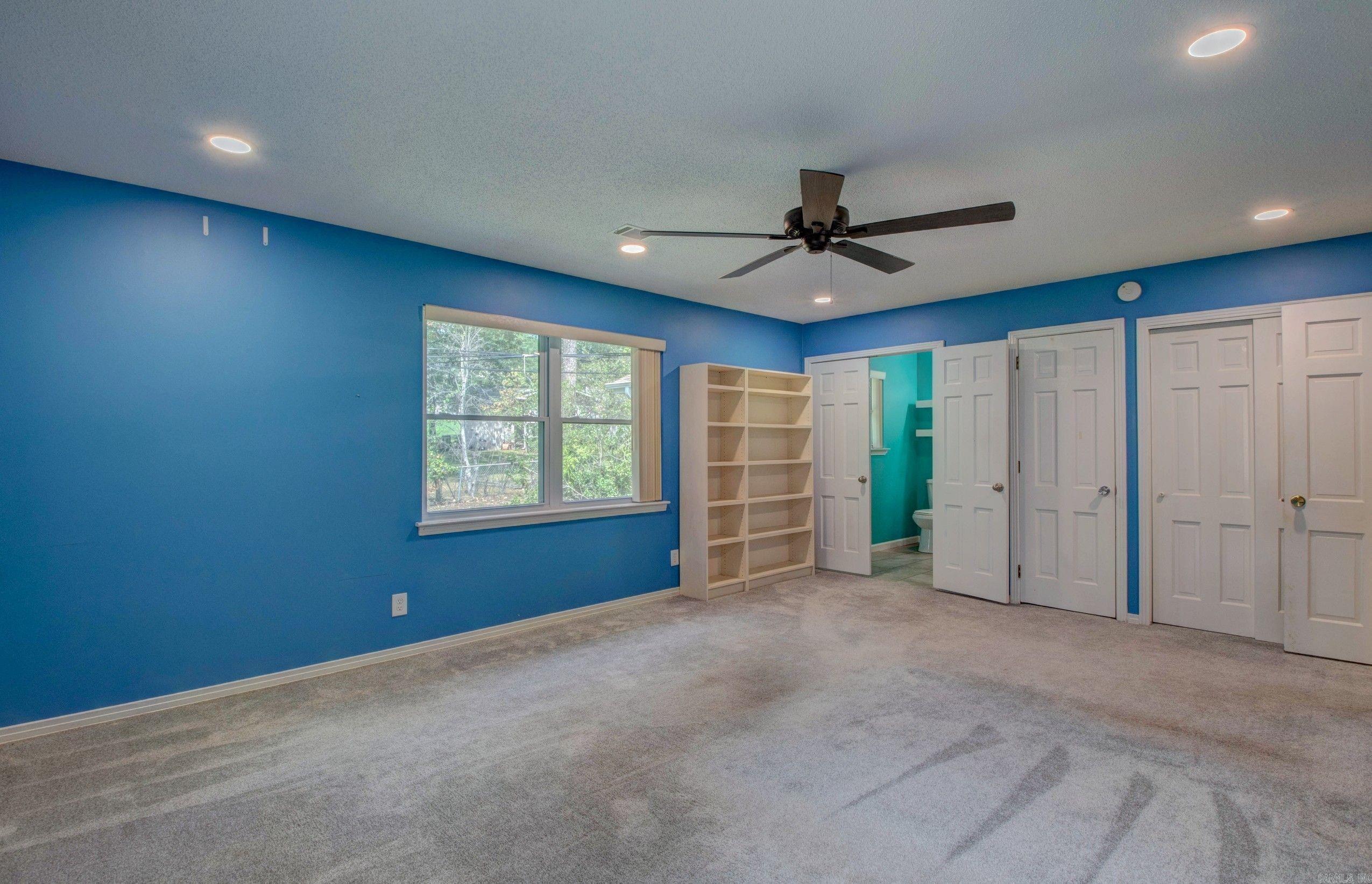 Leawood Meeks Manor - Residential