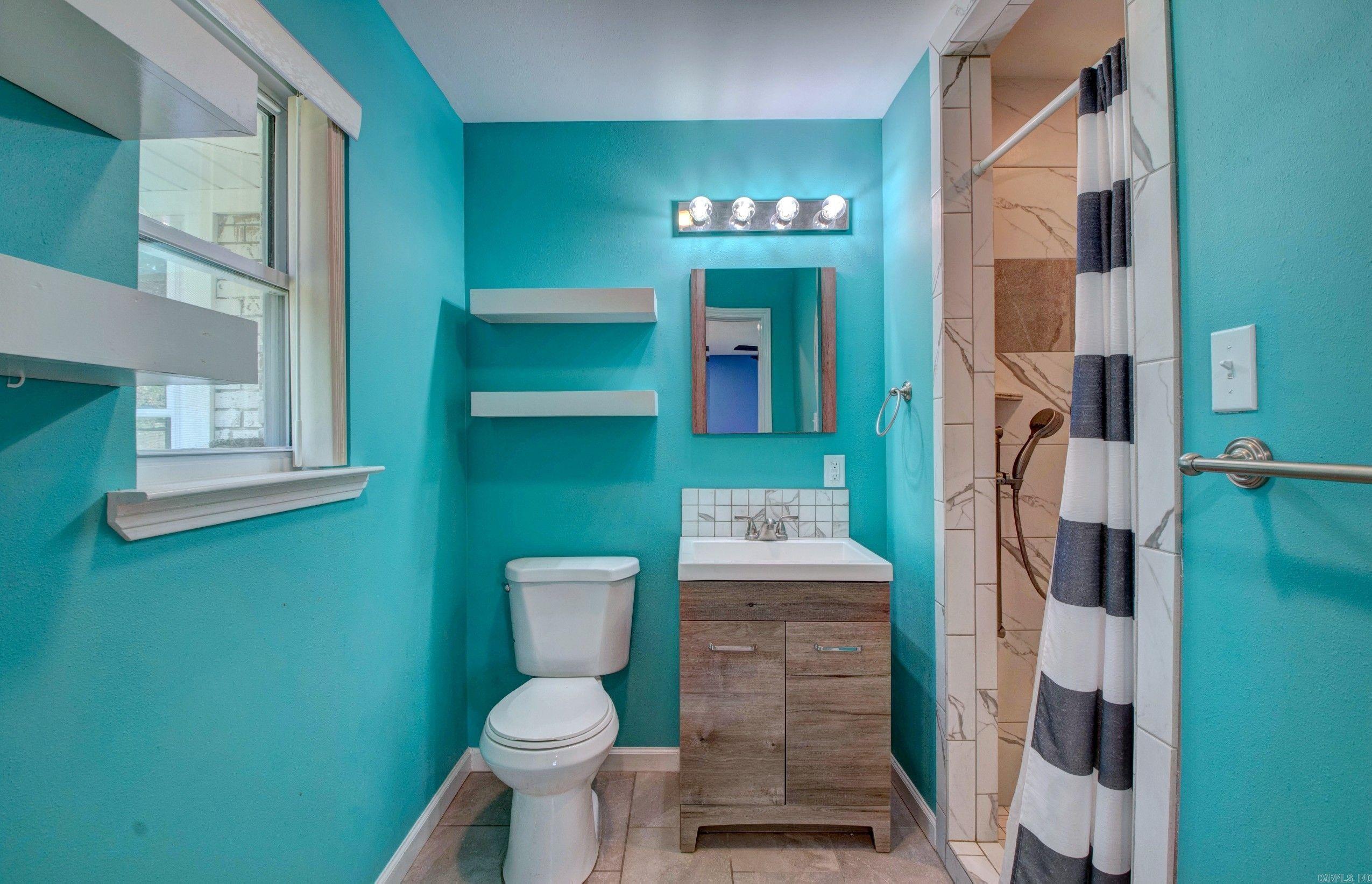Leawood Meeks Manor - Residential