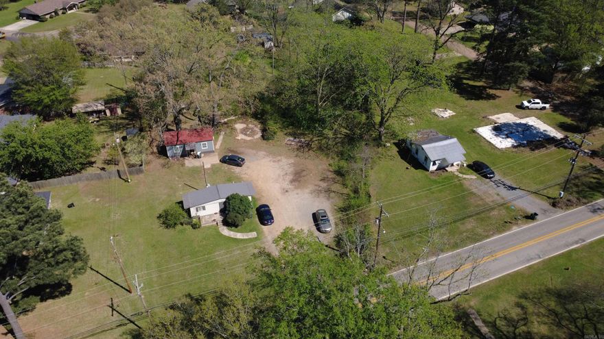 Cash flow ready.  3 tenant occupied, detached units.  (1) 2 bedroom 1 bathroom and (2) 1 bedroom 1 bathroom houses on same lot off N Gabbert in Monticello.  Metal roofs on all 3 houses, spacious lot.  Build your rental portfolio with this opportunity.  Call for details and showings.