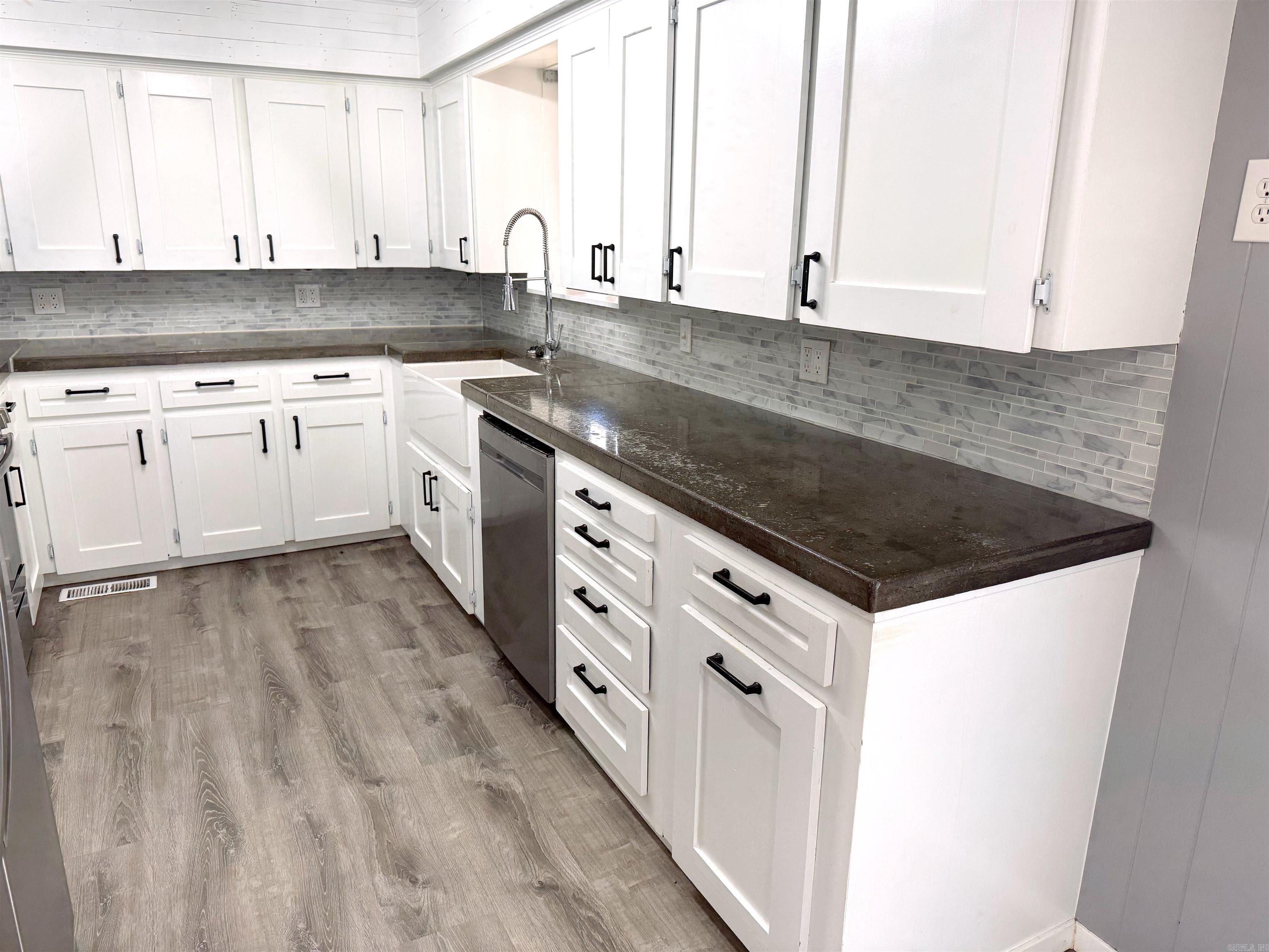 BEUTLER ACRES - Residential