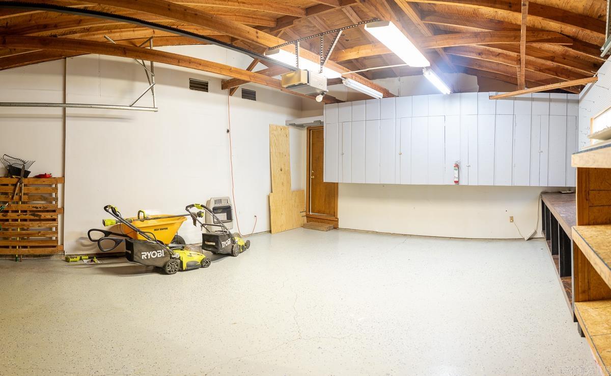 BEUTLER ACRES - Residential