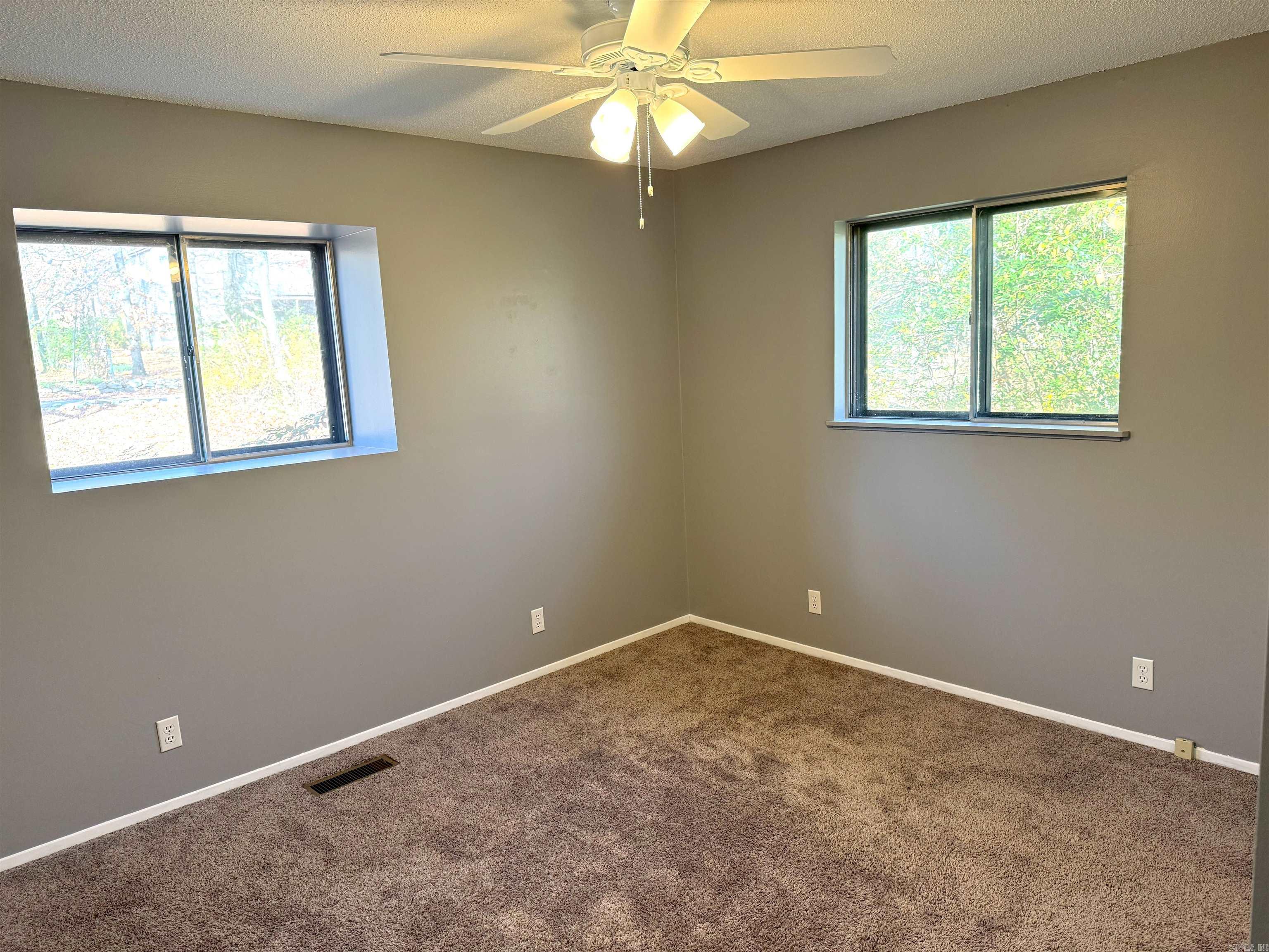 BEUTLER ACRES - Residential