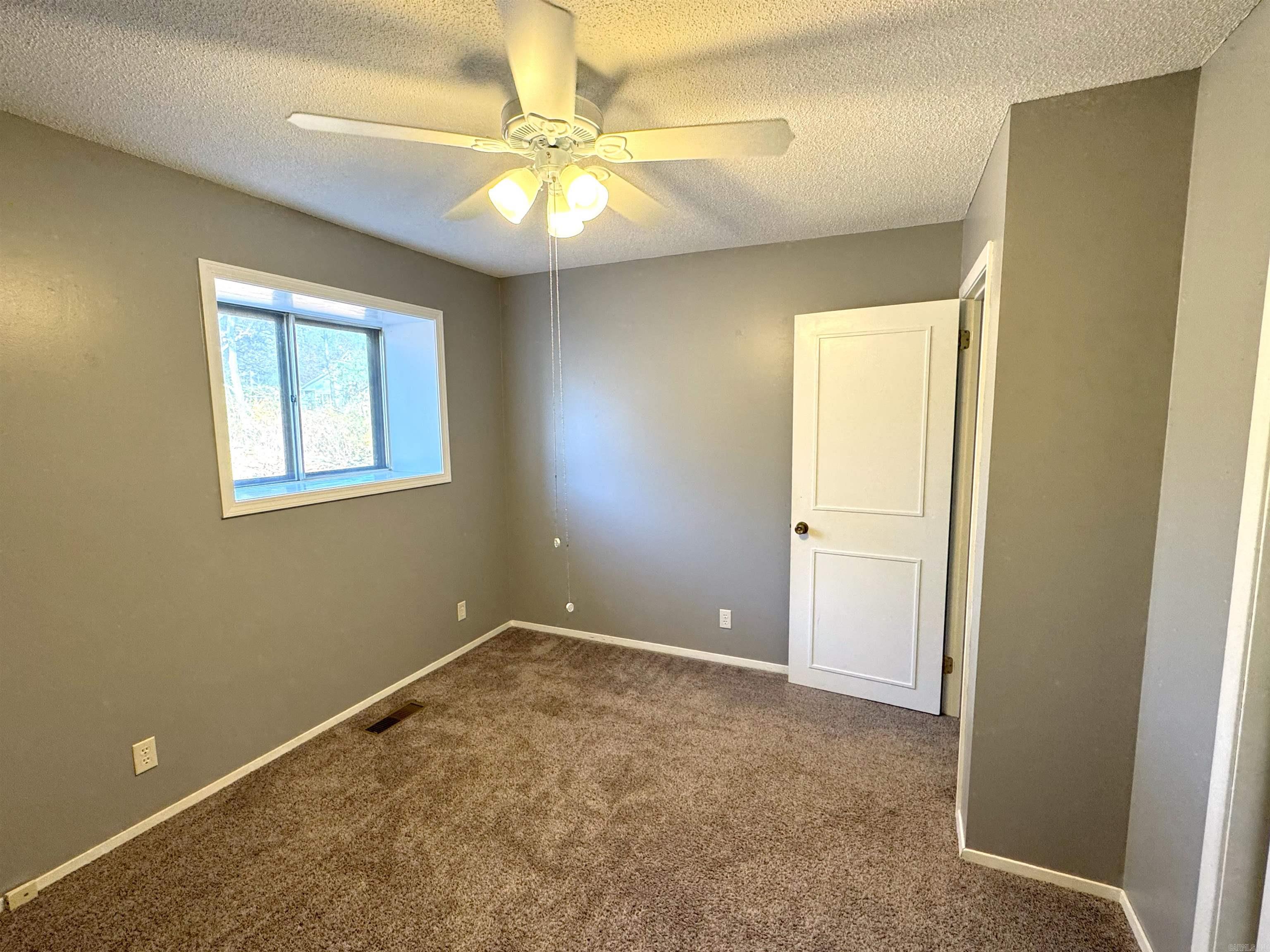 BEUTLER ACRES - Residential