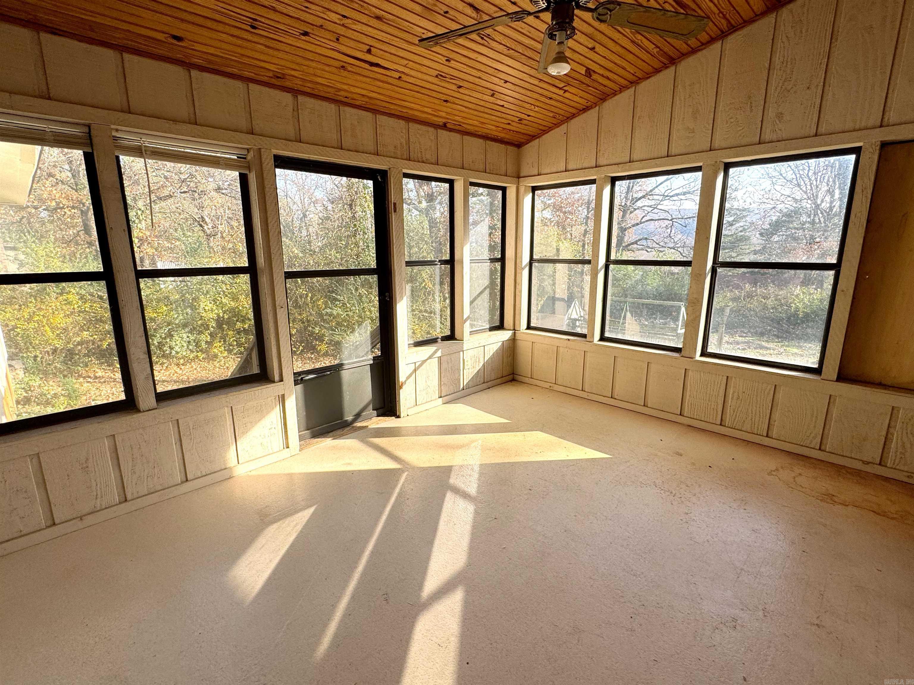 BEUTLER ACRES - Residential