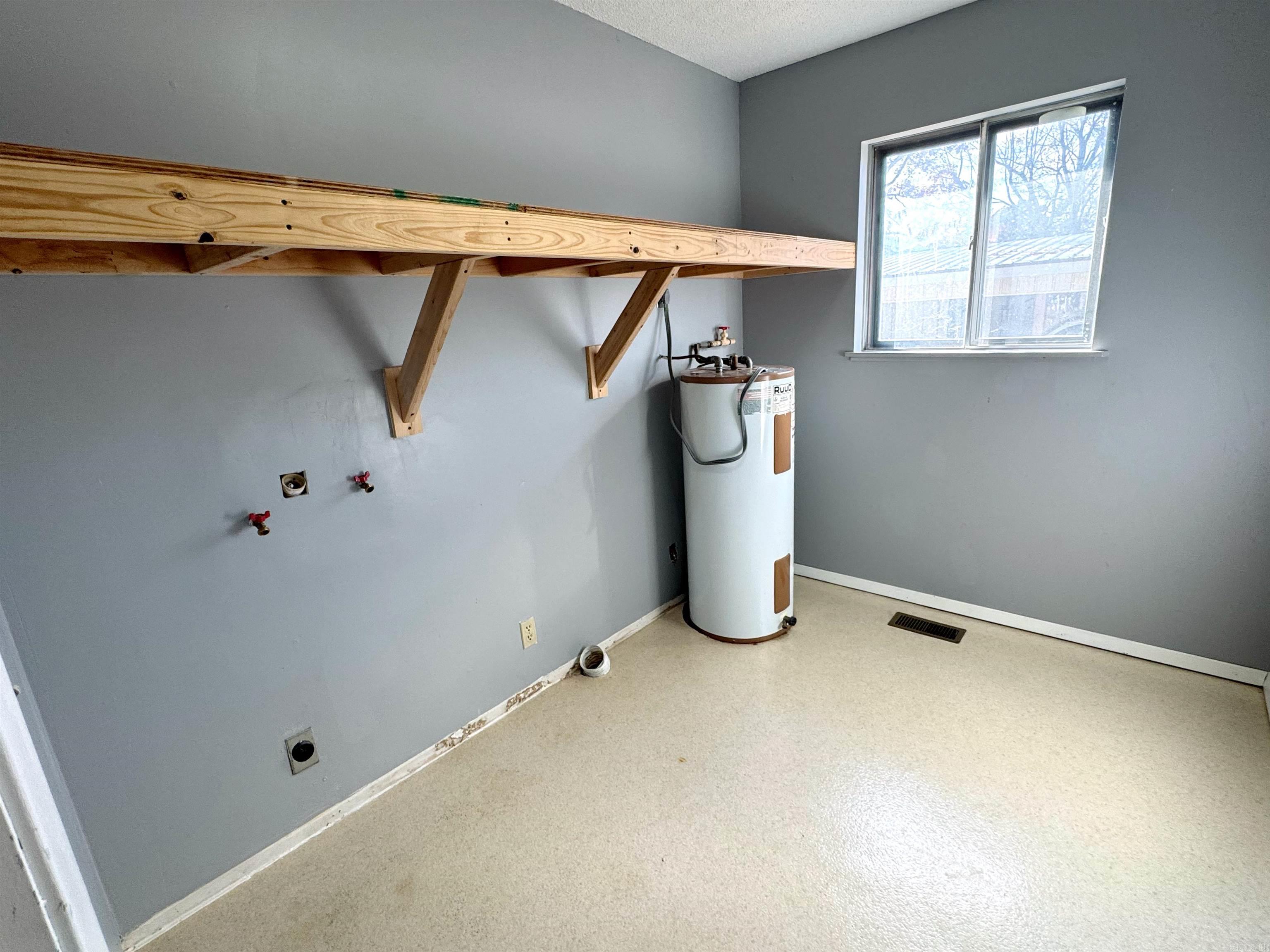 BEUTLER ACRES - Residential