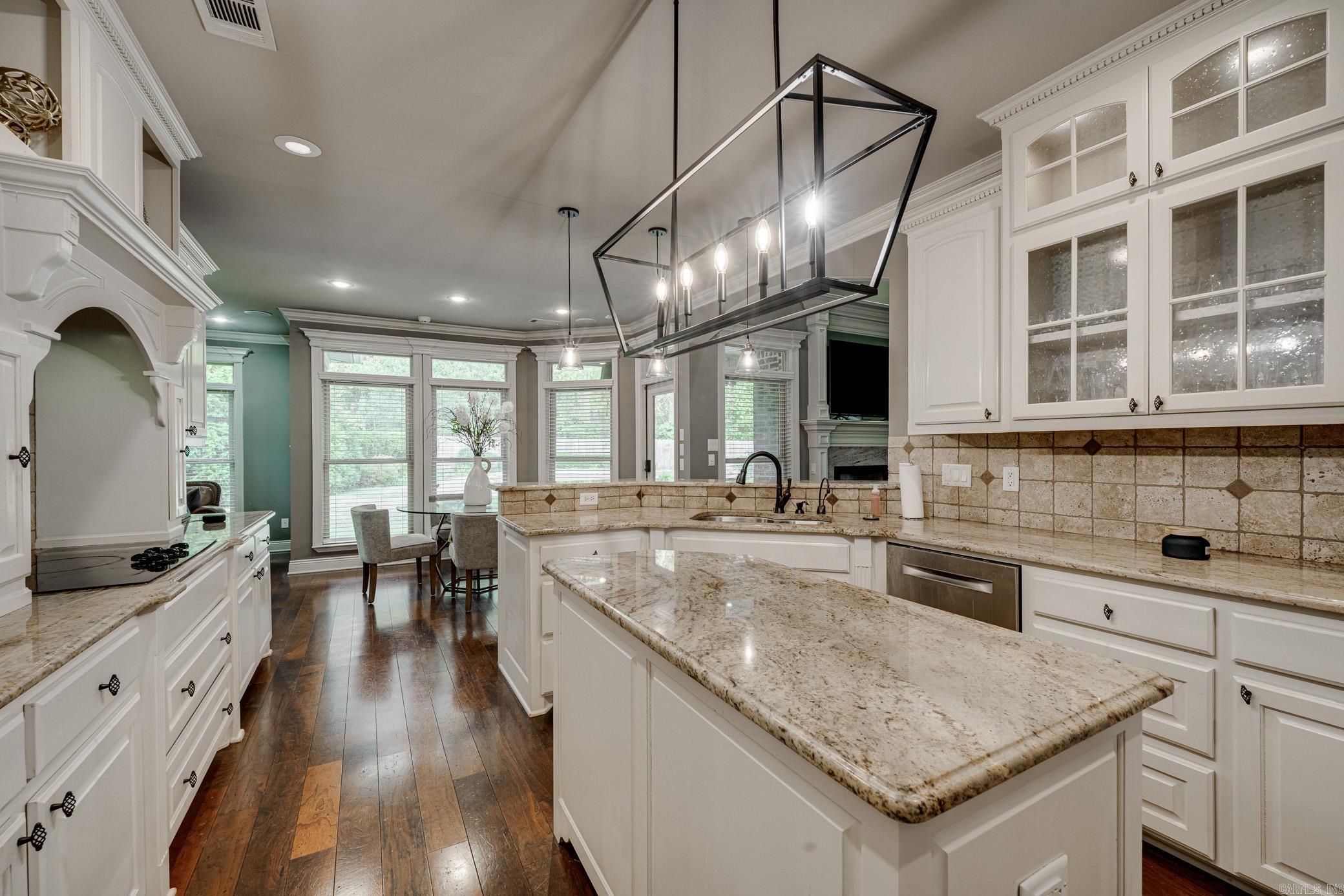 HURRICANE LAKE EST - Residential