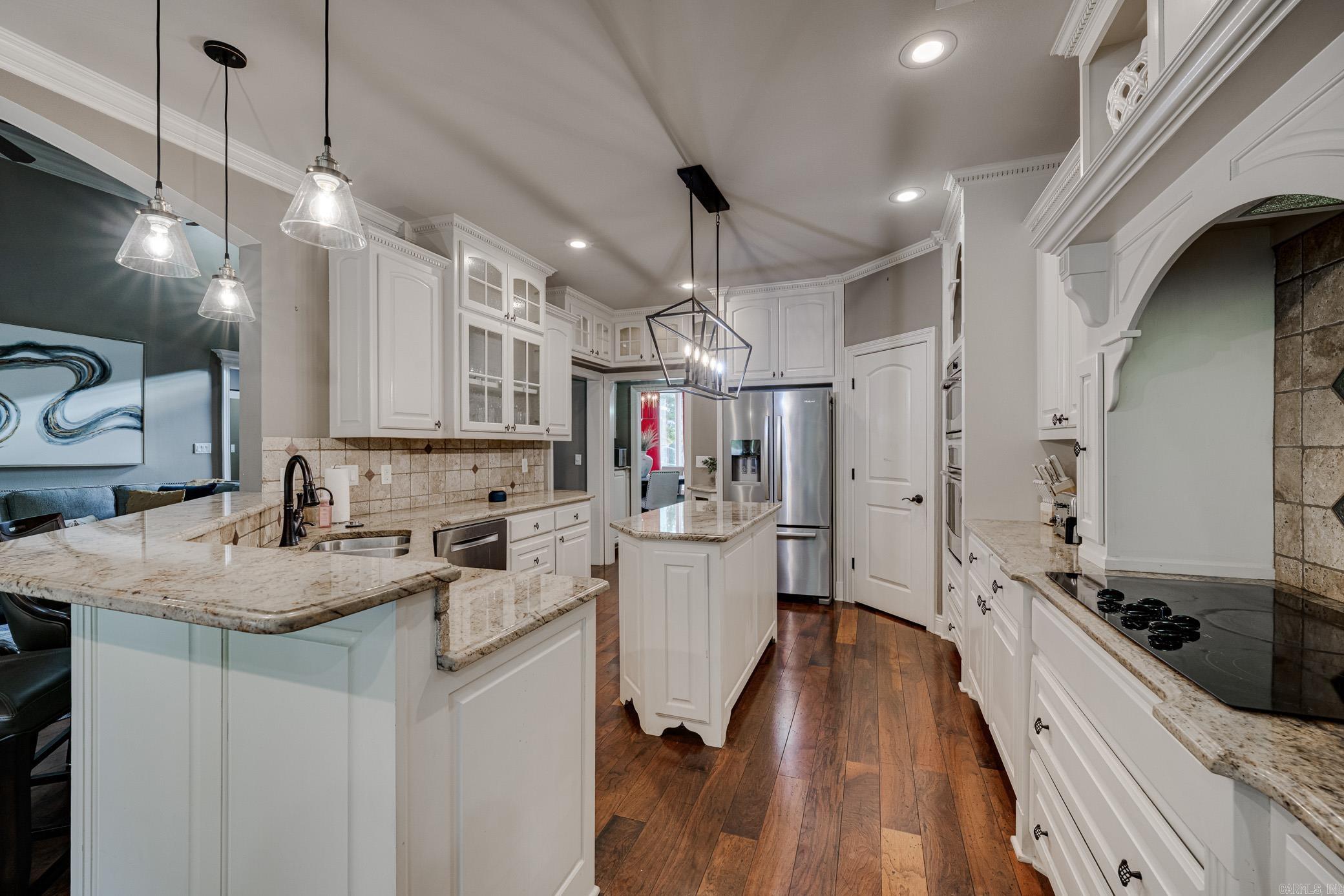 HURRICANE LAKE EST - Residential