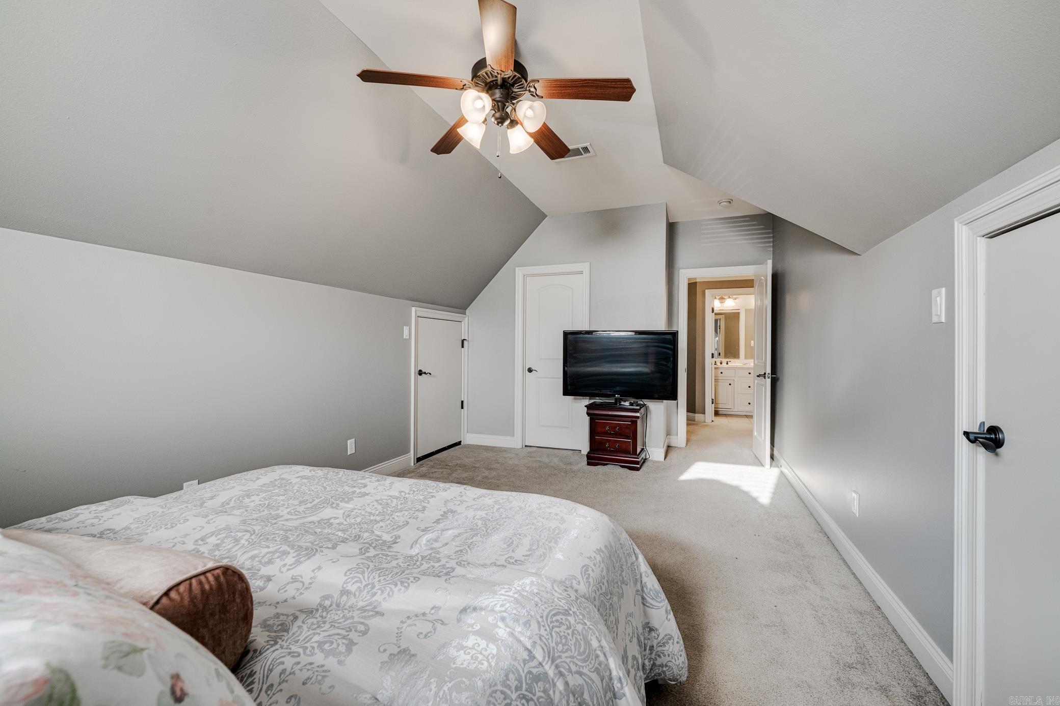 HURRICANE LAKE EST - Residential