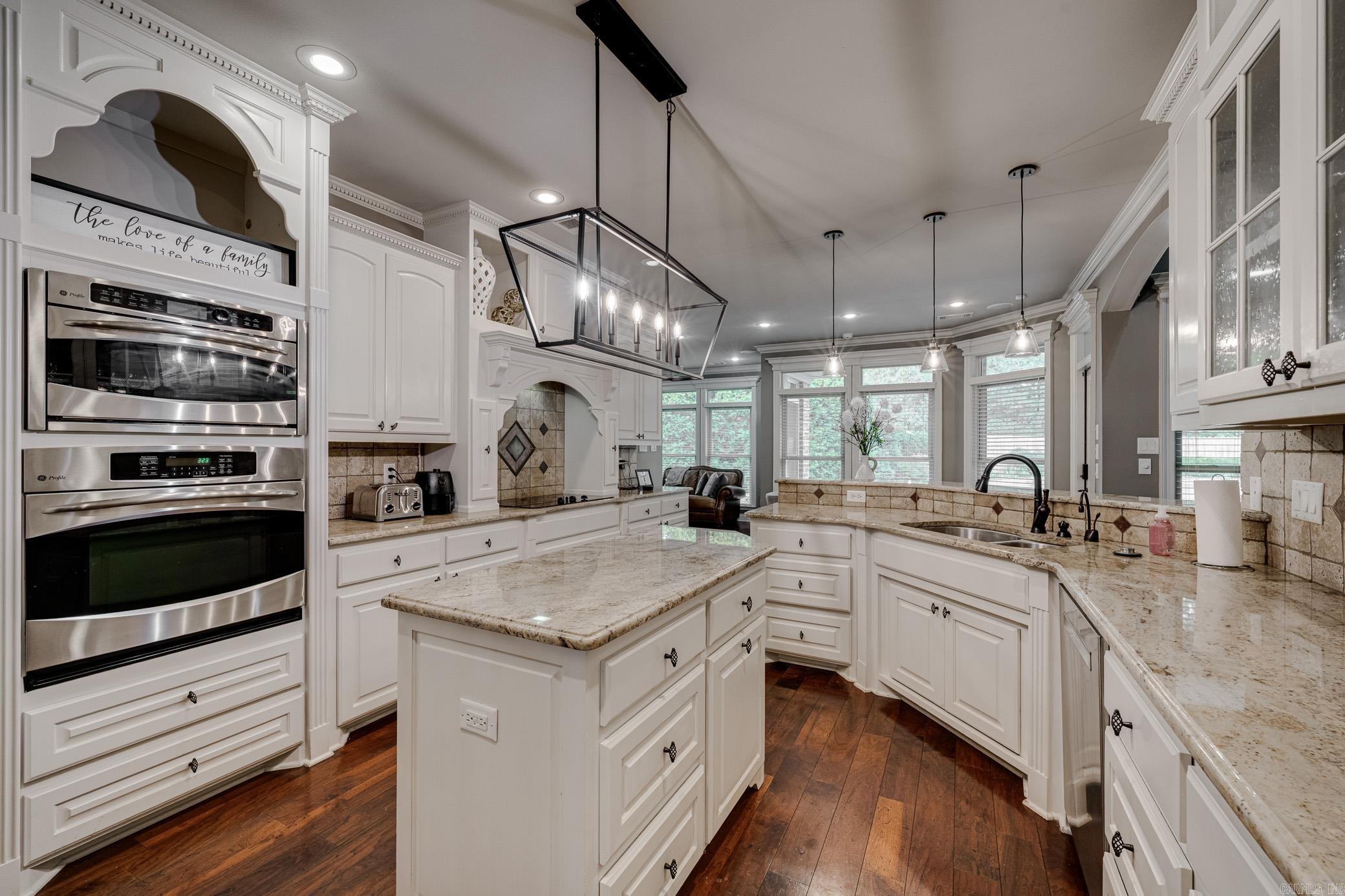 HURRICANE LAKE EST - Residential