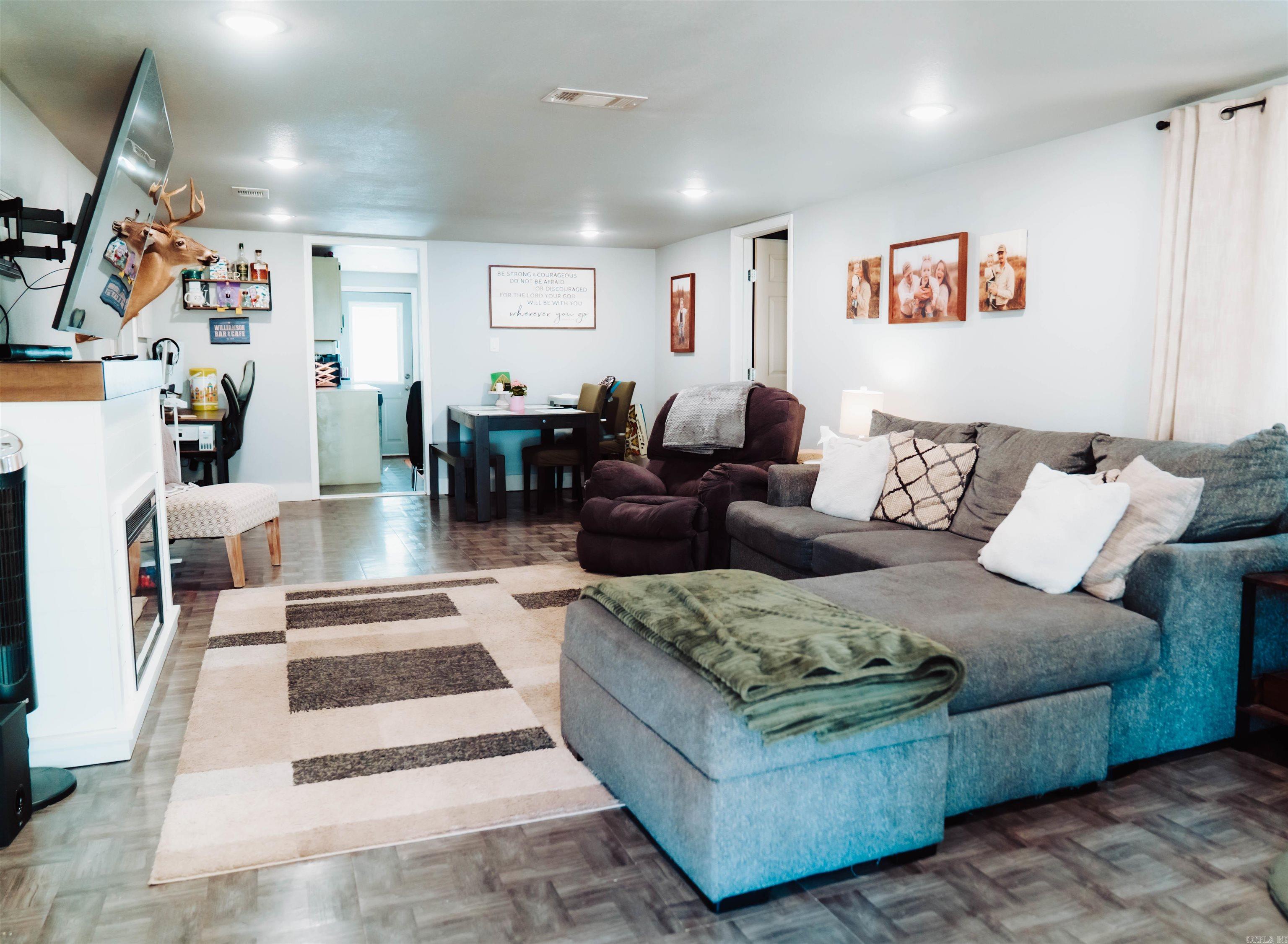 FOREST HEIGHTS - Residential