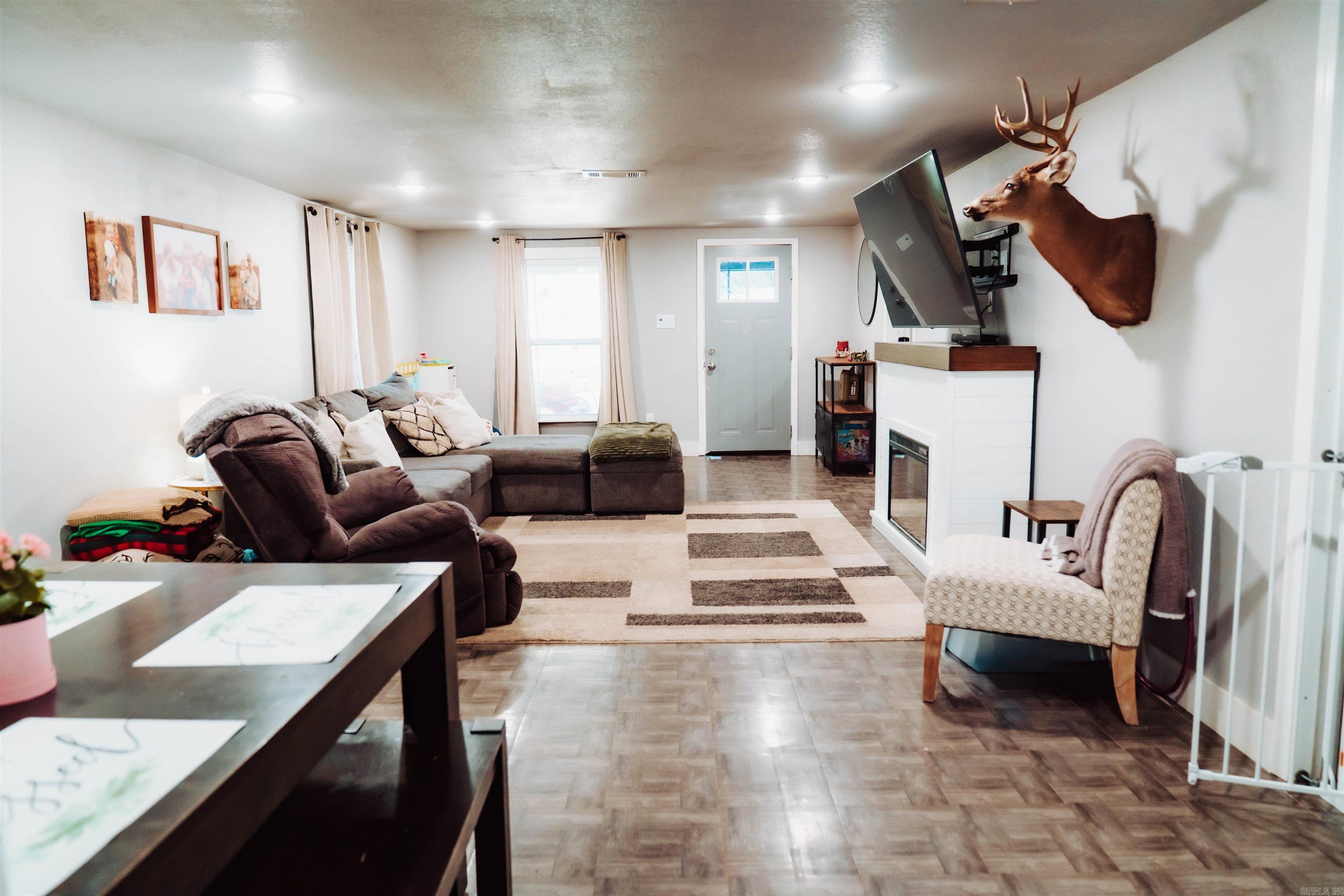 FOREST HEIGHTS - Residential