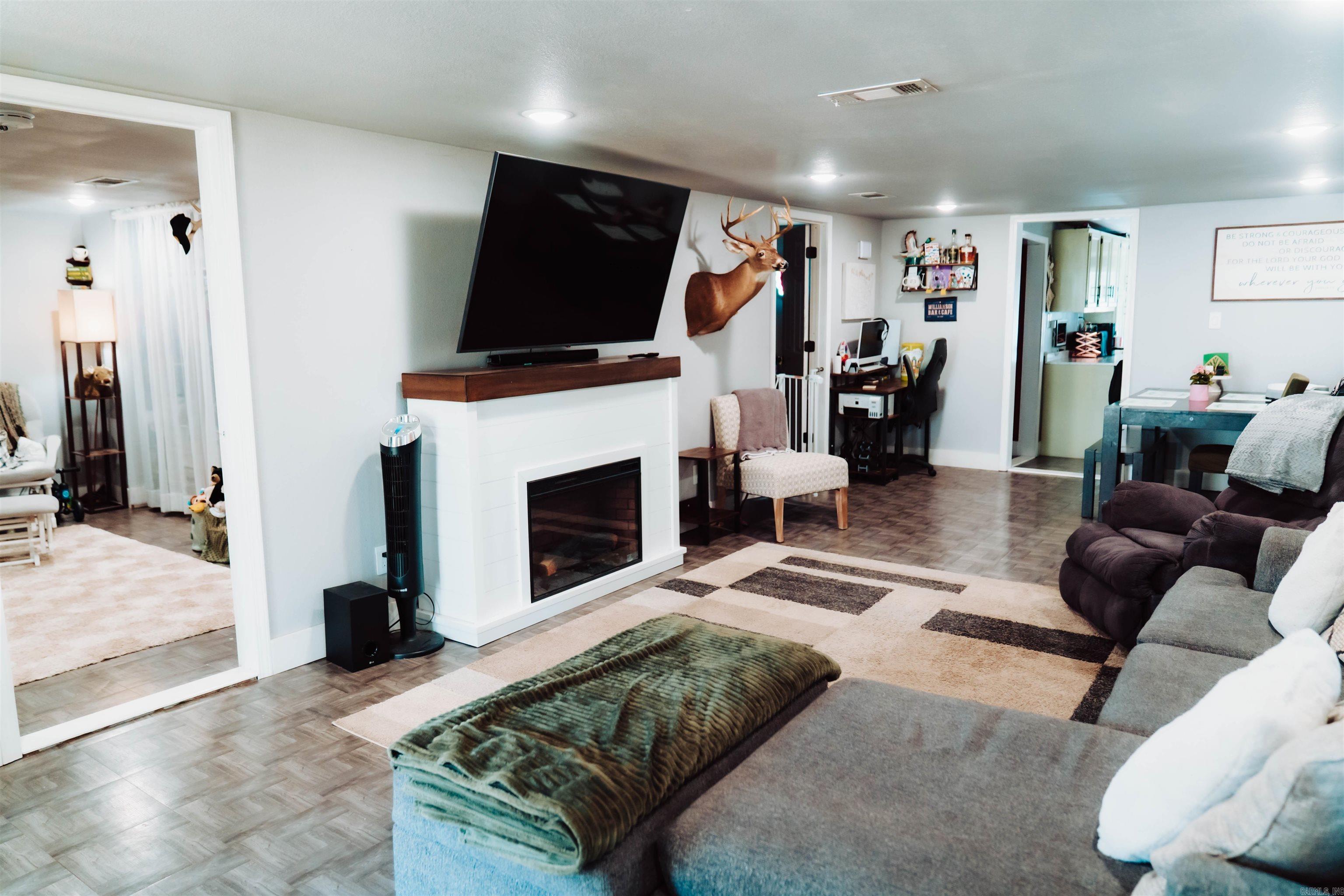 FOREST HEIGHTS - Residential