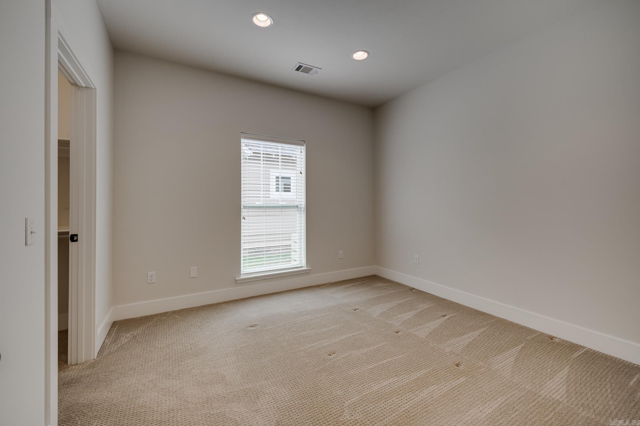HOMES OF STONEBROOK COVE (THE) - Residential