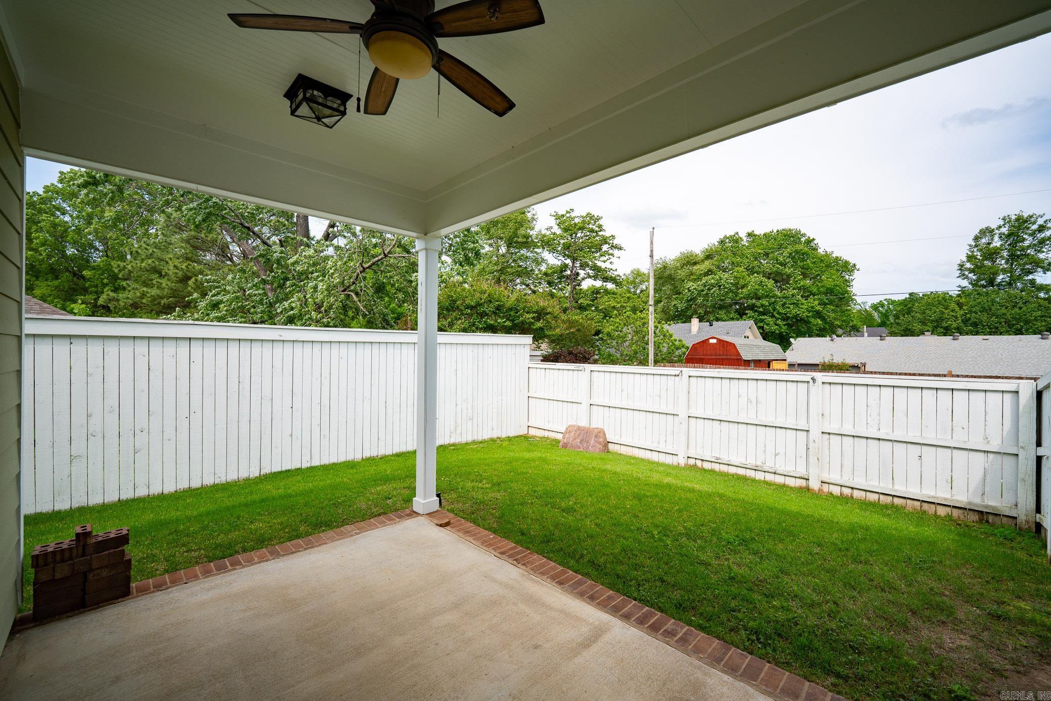 HOMES OF STONEBROOK COVE (THE) - Residential