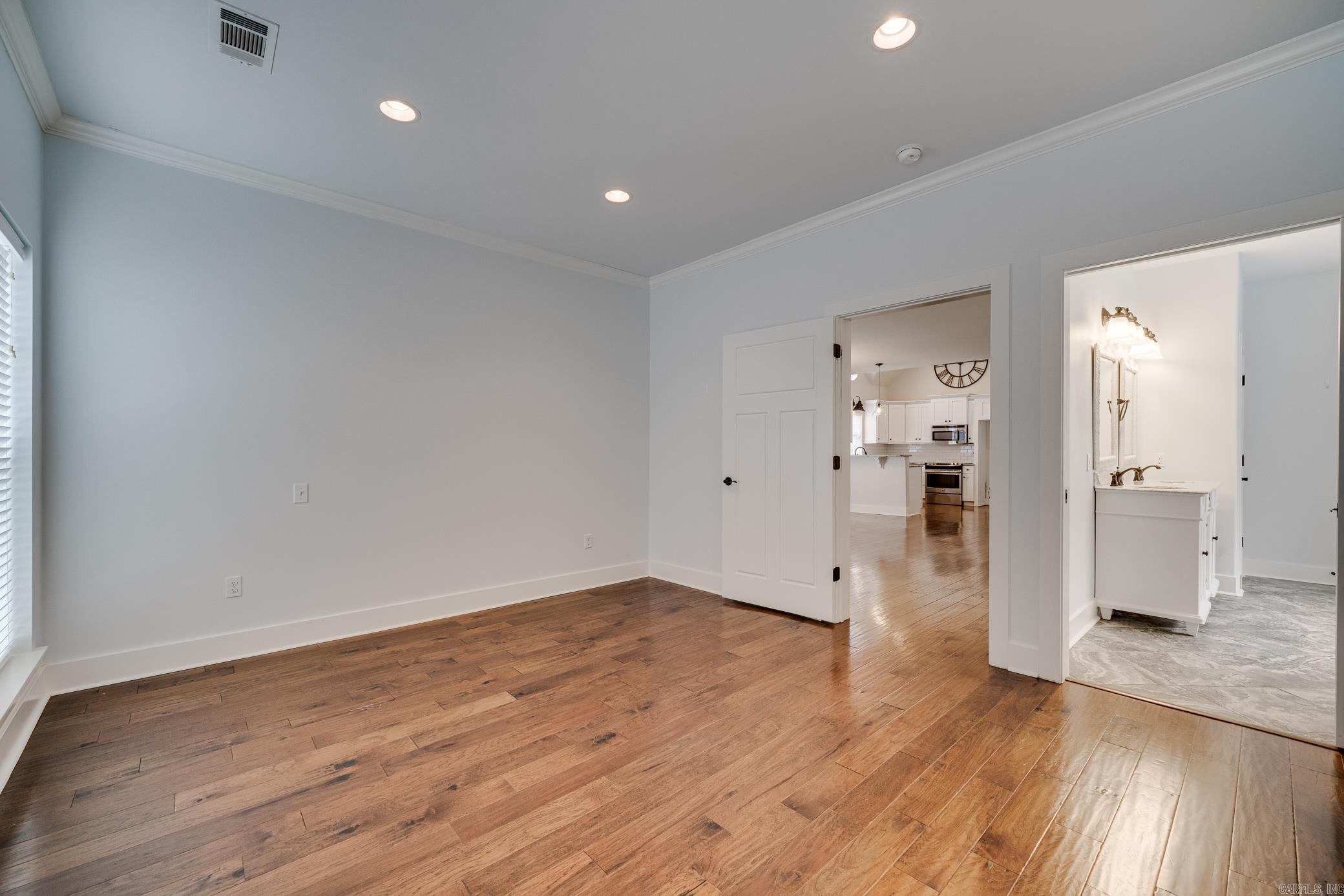 HOMES OF STONEBROOK COVE (THE) - Residential