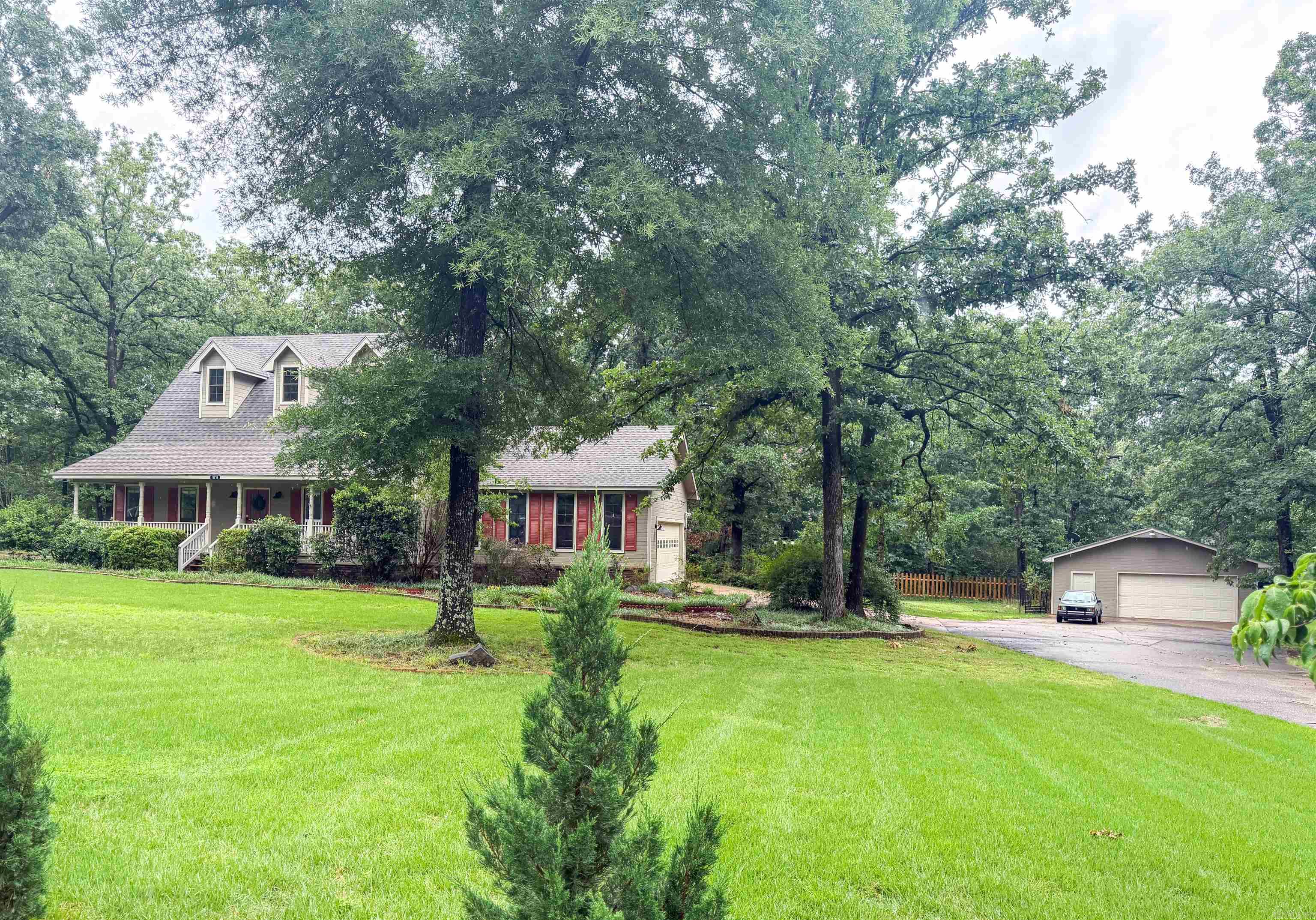 BUGG EDDIE & BERTHA - Residential
