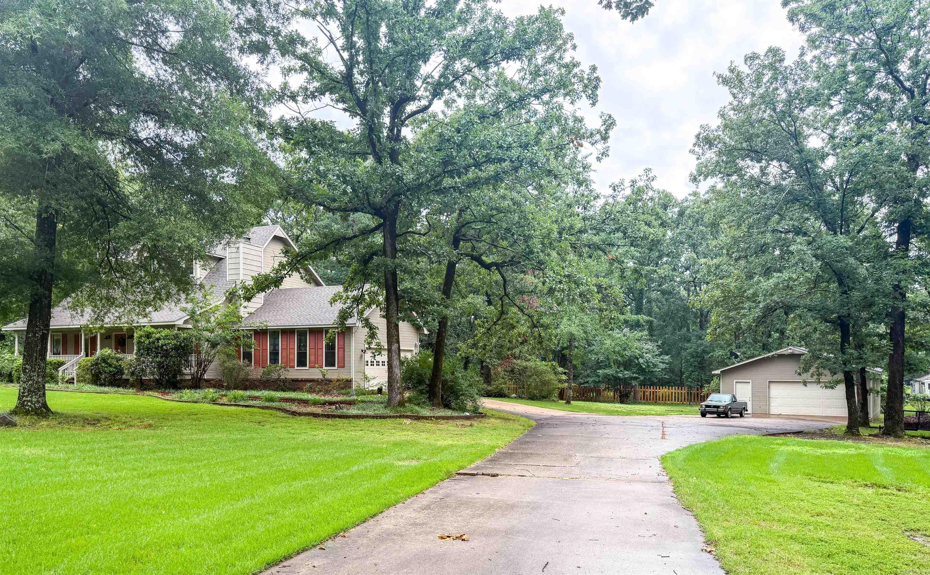 BUGG EDDIE & BERTHA - Residential