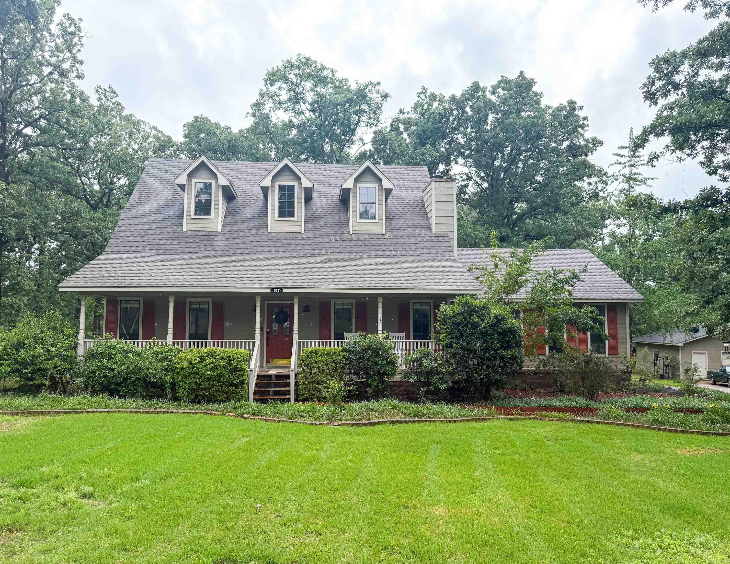BUGG EDDIE & BERTHA - Residential
