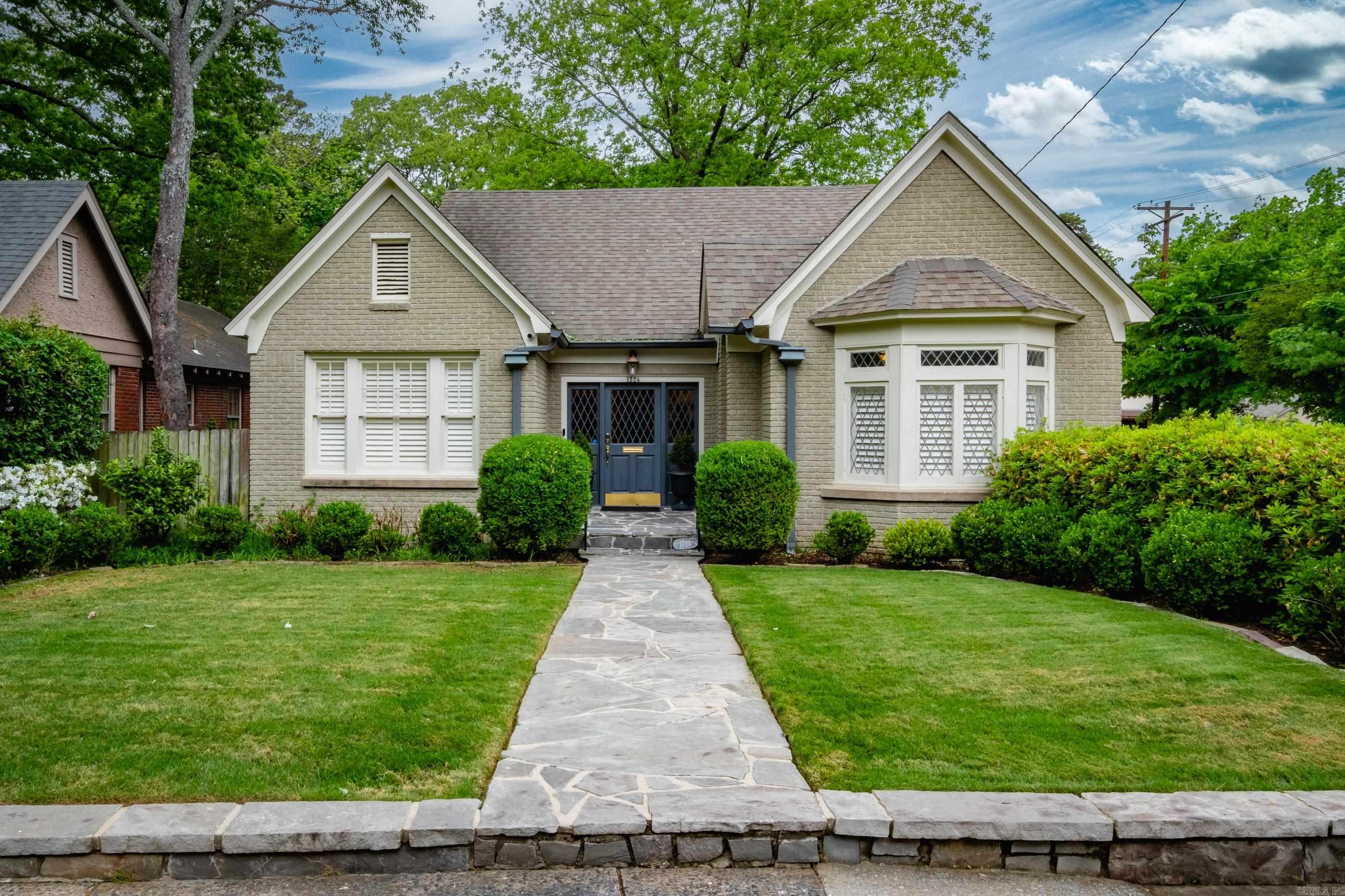 CLIFFEWOOD - Residential