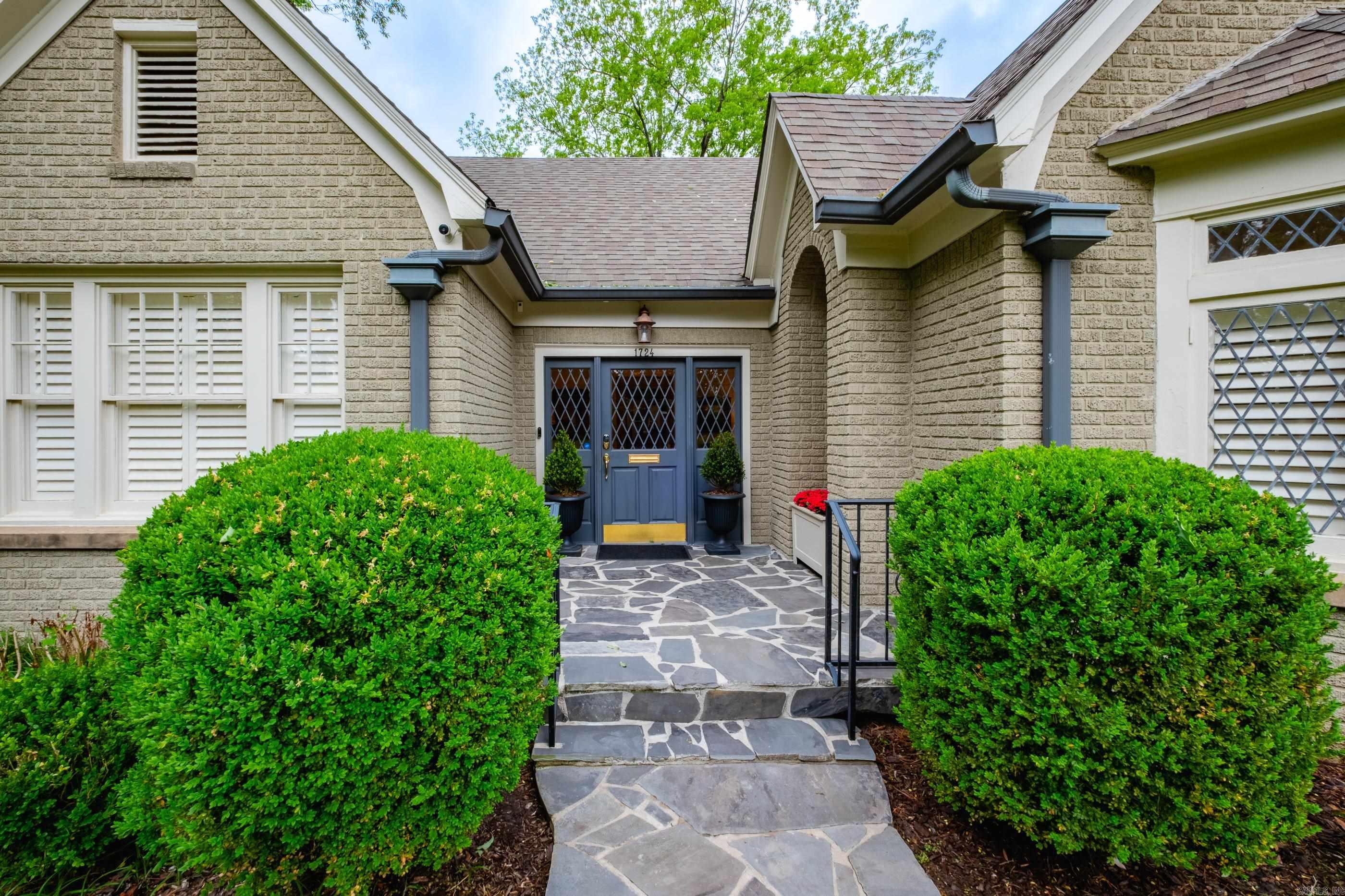 CLIFFEWOOD - Residential